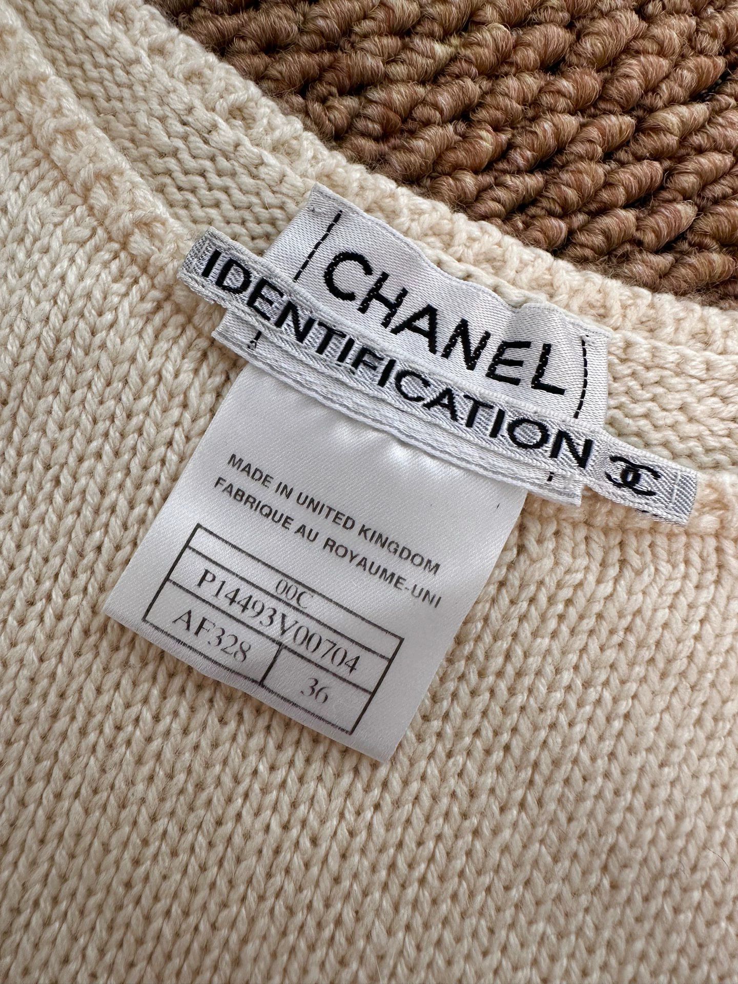 Chanel CHANEL Ivory lace silver label knit sleeveless top Wmns Size XS / US 0-2 / IT 36-38 - 9 Thumbnail