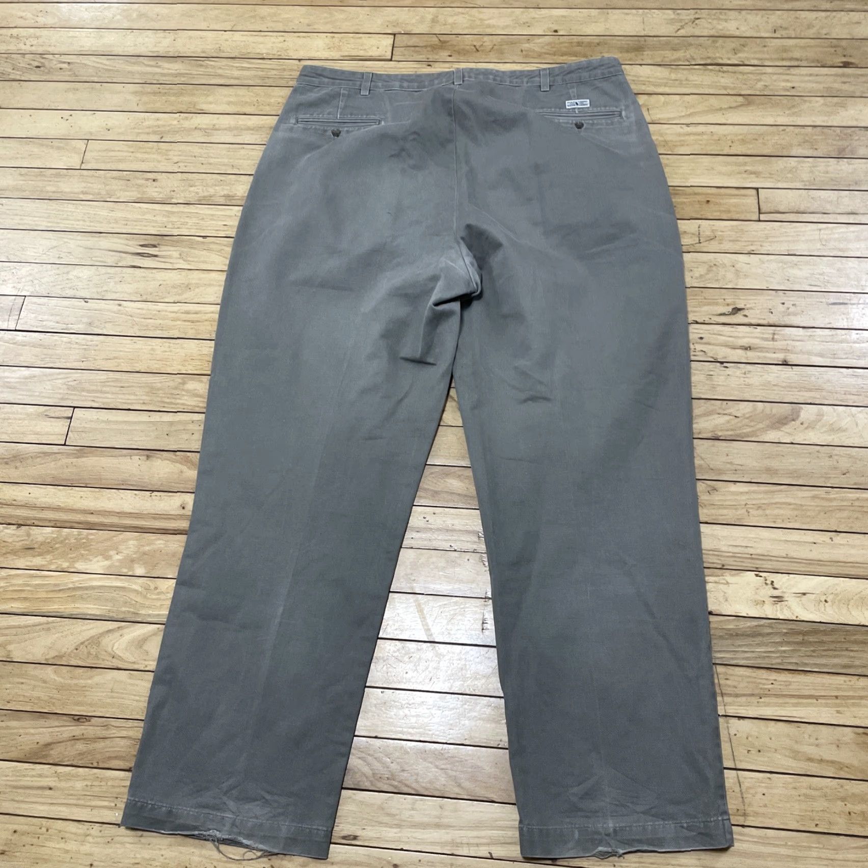 Polo Ralph Lauren VINTAGE Polo Ralph Lauren Chino Pants Men 42x32 Pleated Regular Fit Gray Light Green USA 90s Preppy Americana Classic Vintage Core Men Size US XL / EU 56 / 4 - 2 Thumbnail