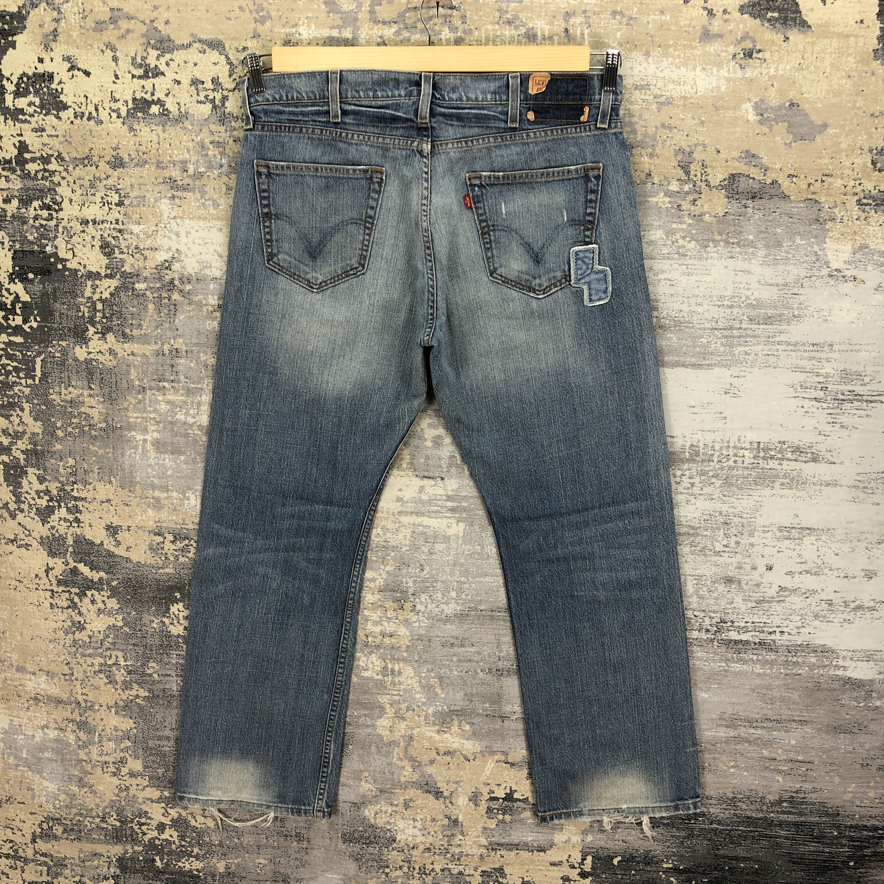 Levi's Vintage Distressed Levis 514 Jeans Levi's Light Wash Denim Size US 36 / EU 52 - 2 Thumbnail