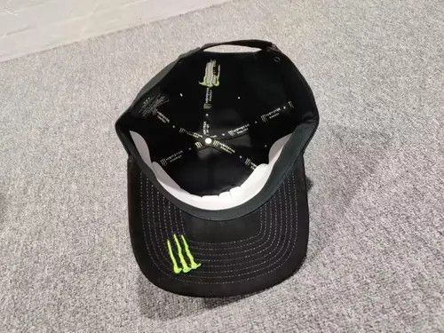 Japanese Brand × Vintage Monster Energy Drink Embroidered Snapback Hat Black Size ONE SIZE - 1 Thumbnail