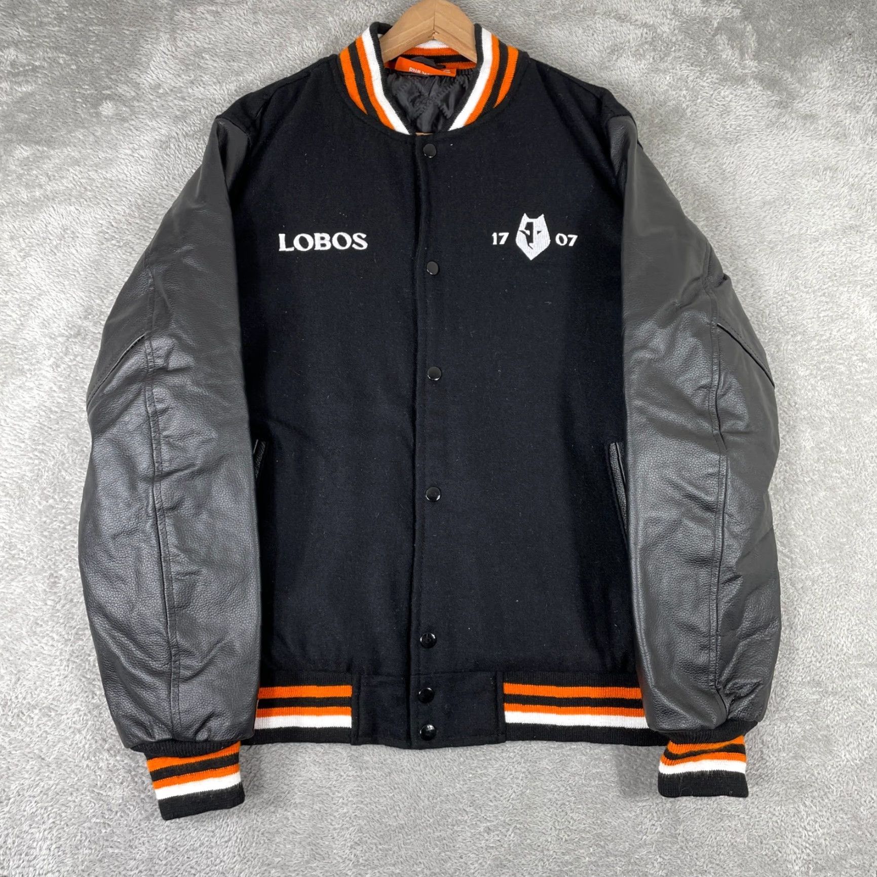Vintage Lobos Tequila 1707 Varsity Jacket Mens M Black Wool Leather Letterman Embroidered Quilted Logo Snap Size US M / EU 48-50 / 2 - 2 Thumbnail