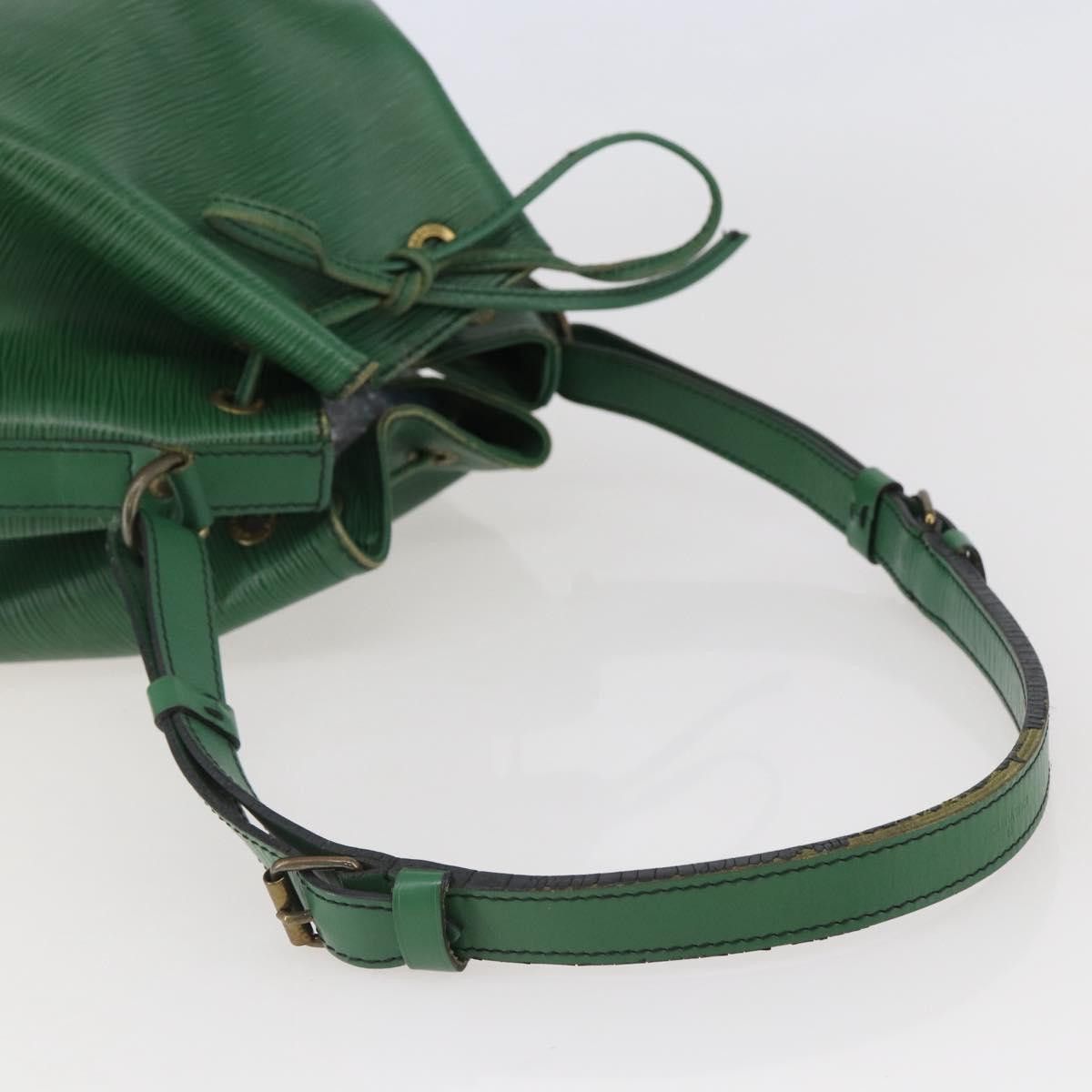 Louis Vuitton LOUIS VUITTON Epi Petit Noe Shoulder Bag Green M44104 Size ONE SIZE - 7 Thumbnail
