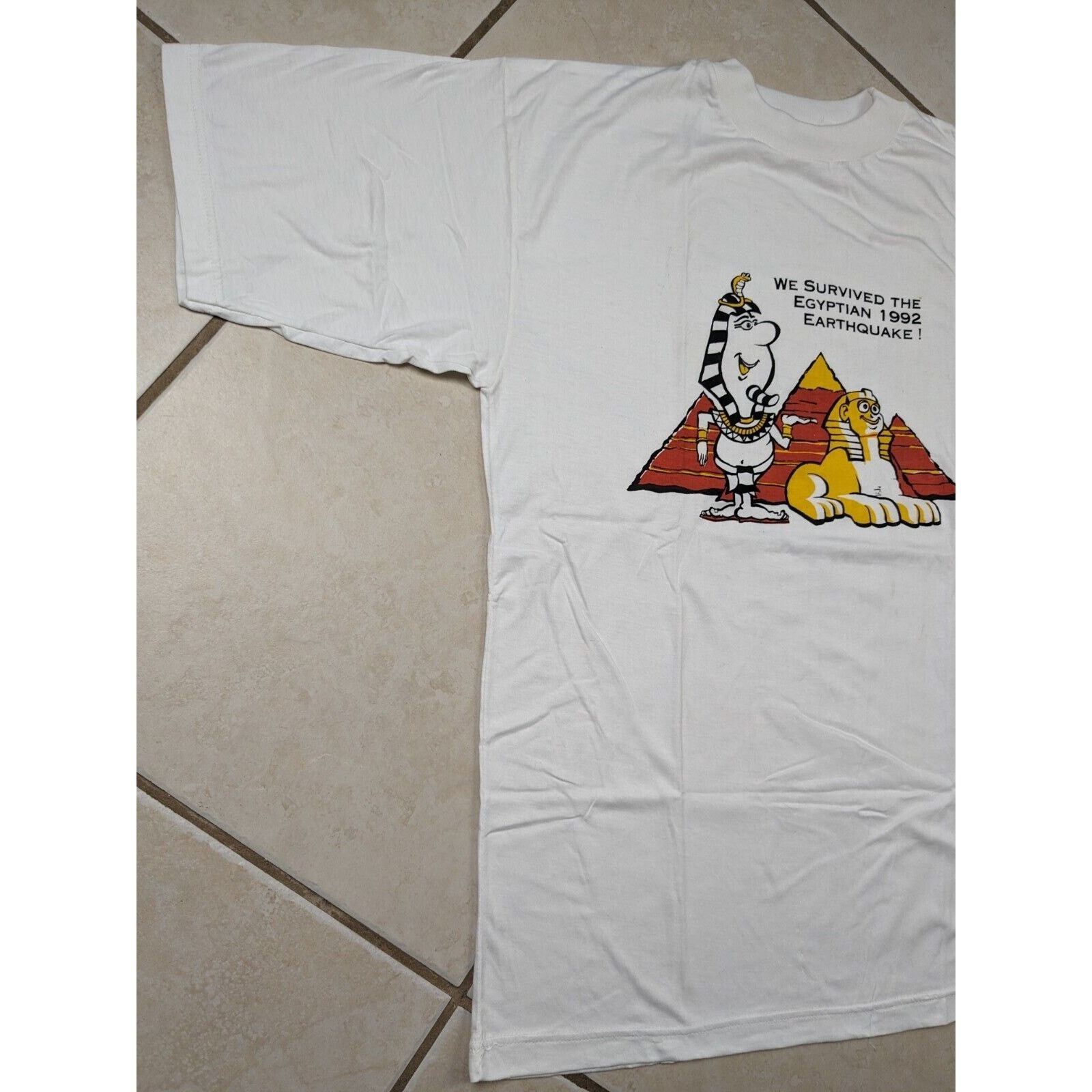 Majestic Vtg 'We Survived Egyptian 1992 Earthquake' 90s T-Shirt Cairo Size US XL / EU 56 / 4 - 4 Thumbnail