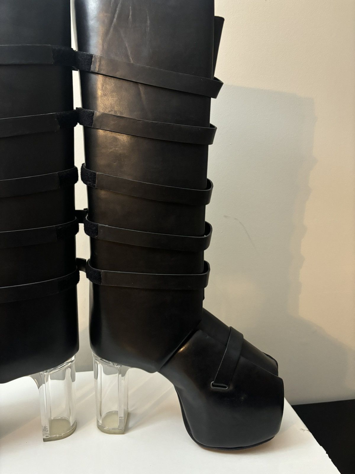 Rick Owens Rick Owens Microstrap Splint Kiss Heeled Leather Boots Black Size US 8 / EU 41 - 4 Thumbnail