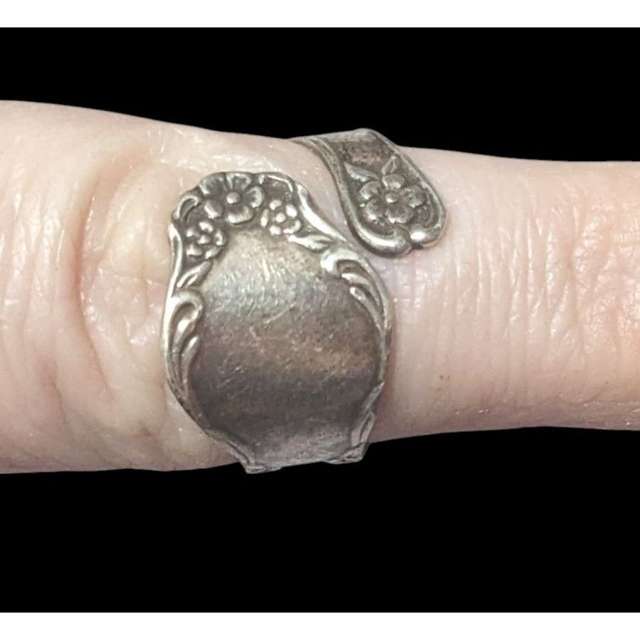 Other Vintage Sarah Coventry Silver Tone Spoon Wrap Ring Size 6 3/ Size ONE SIZE - 6 Thumbnail