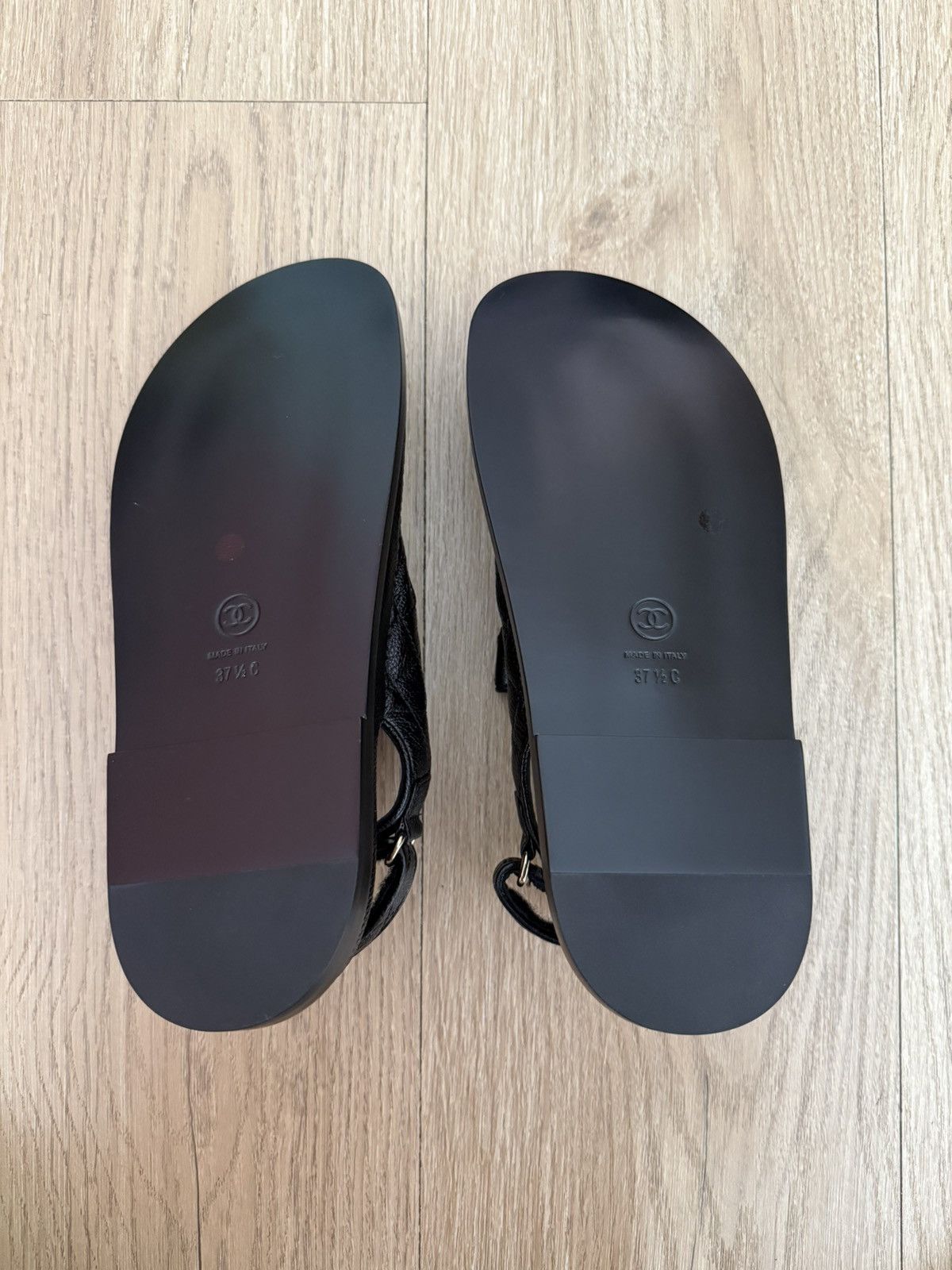 Chanel Chanel Black Caviar Logo Sandals Sz.37,5 Size US 7.5 / IT 37.5 - 8 Thumbnail