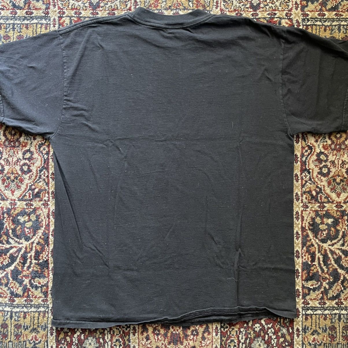 Vintage Vintage Distressed Star Wars Darth Vader Tshirt 1995 size L Size US L / EU 52-54 / 3 - 3 Thumbnail