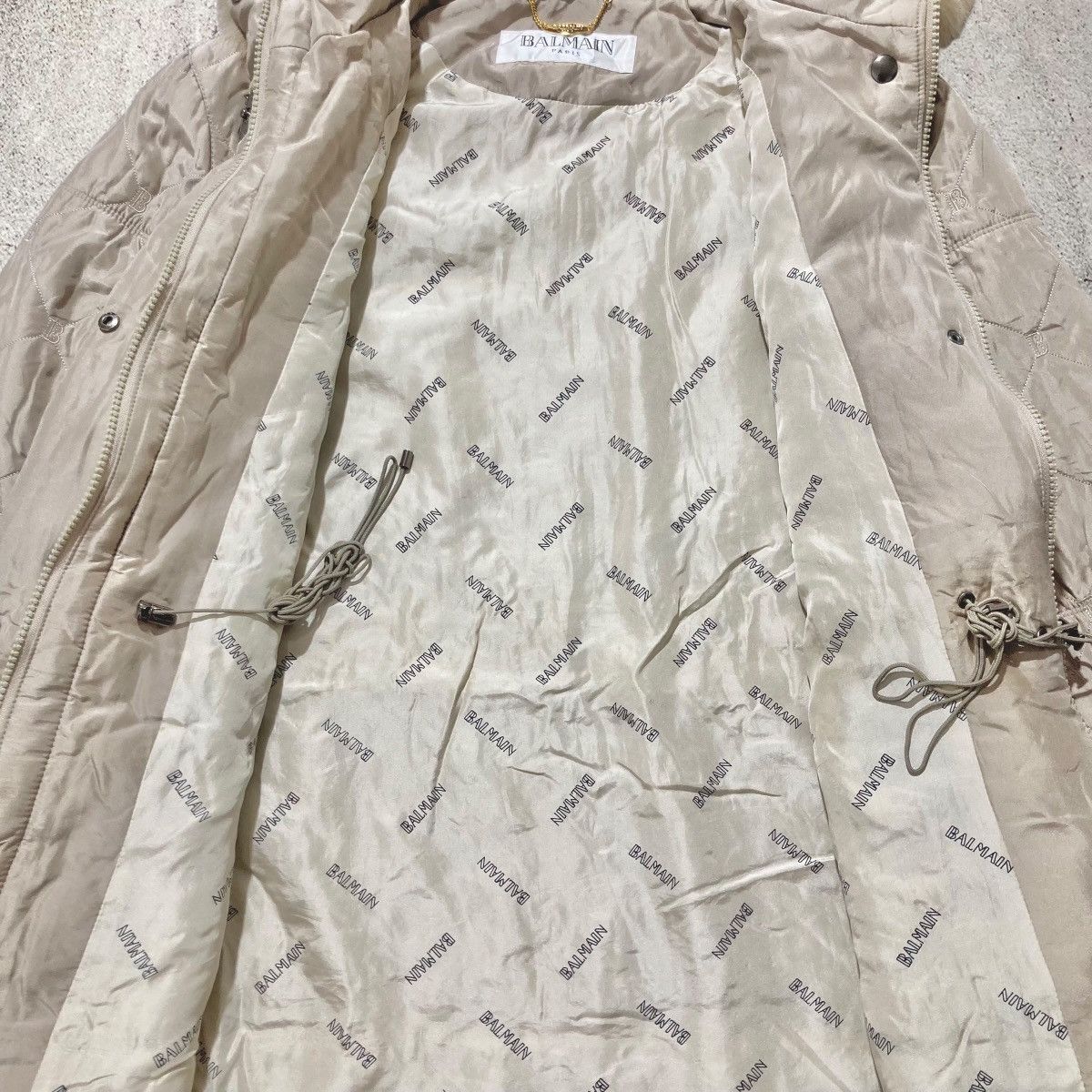 Balmain Balmain Paris Monogram Quilted Fur Long Jacket Beige Luxury Size US XL / EU 56 / 4 - 13 Thumbnail