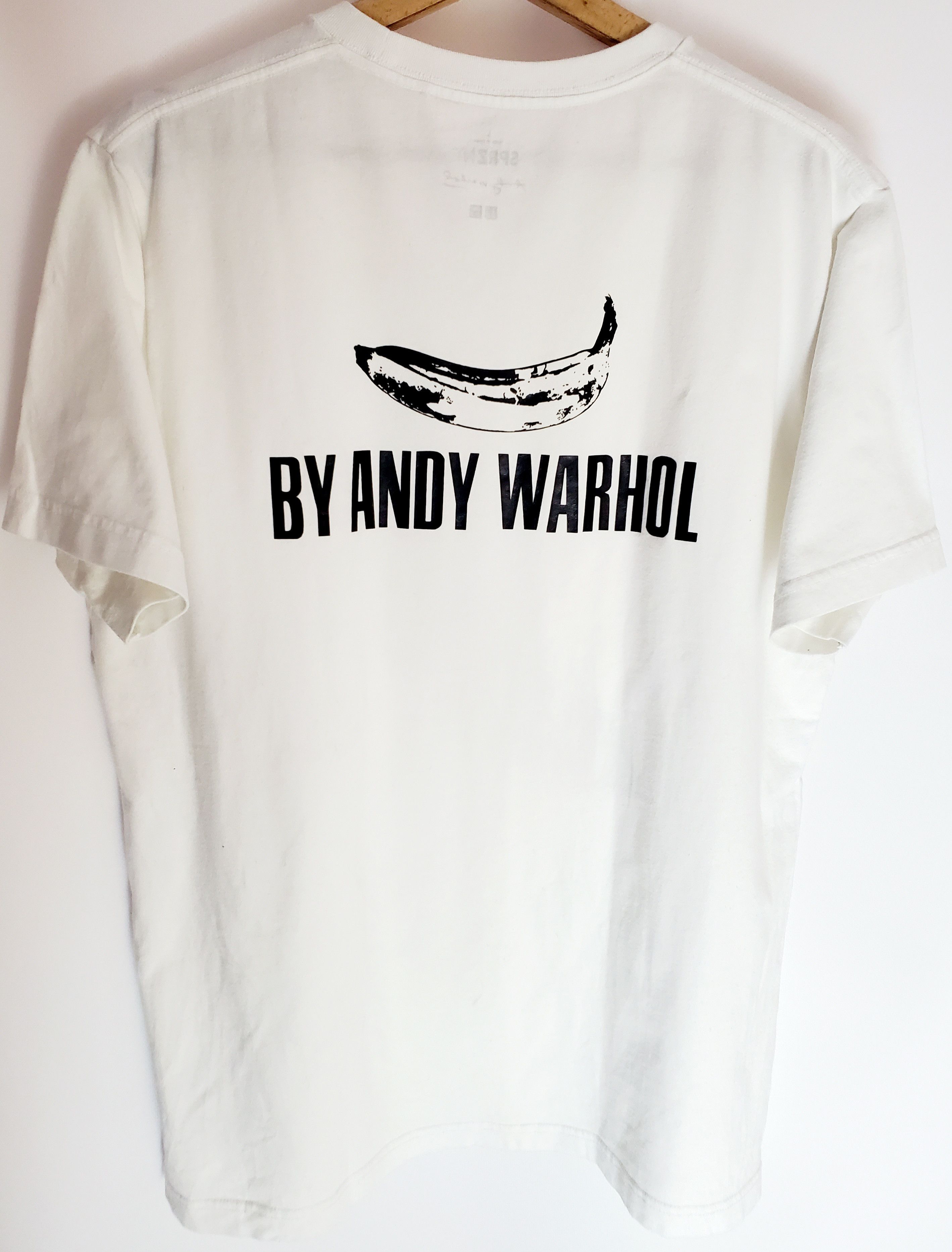 Andy Warhol × Japanese Brand × Uniqlo Andy Warhol x Uniqlo Banana Tshirt size L perfect condition Size US L / EU 52-54 / 3 - 3 Thumbnail
