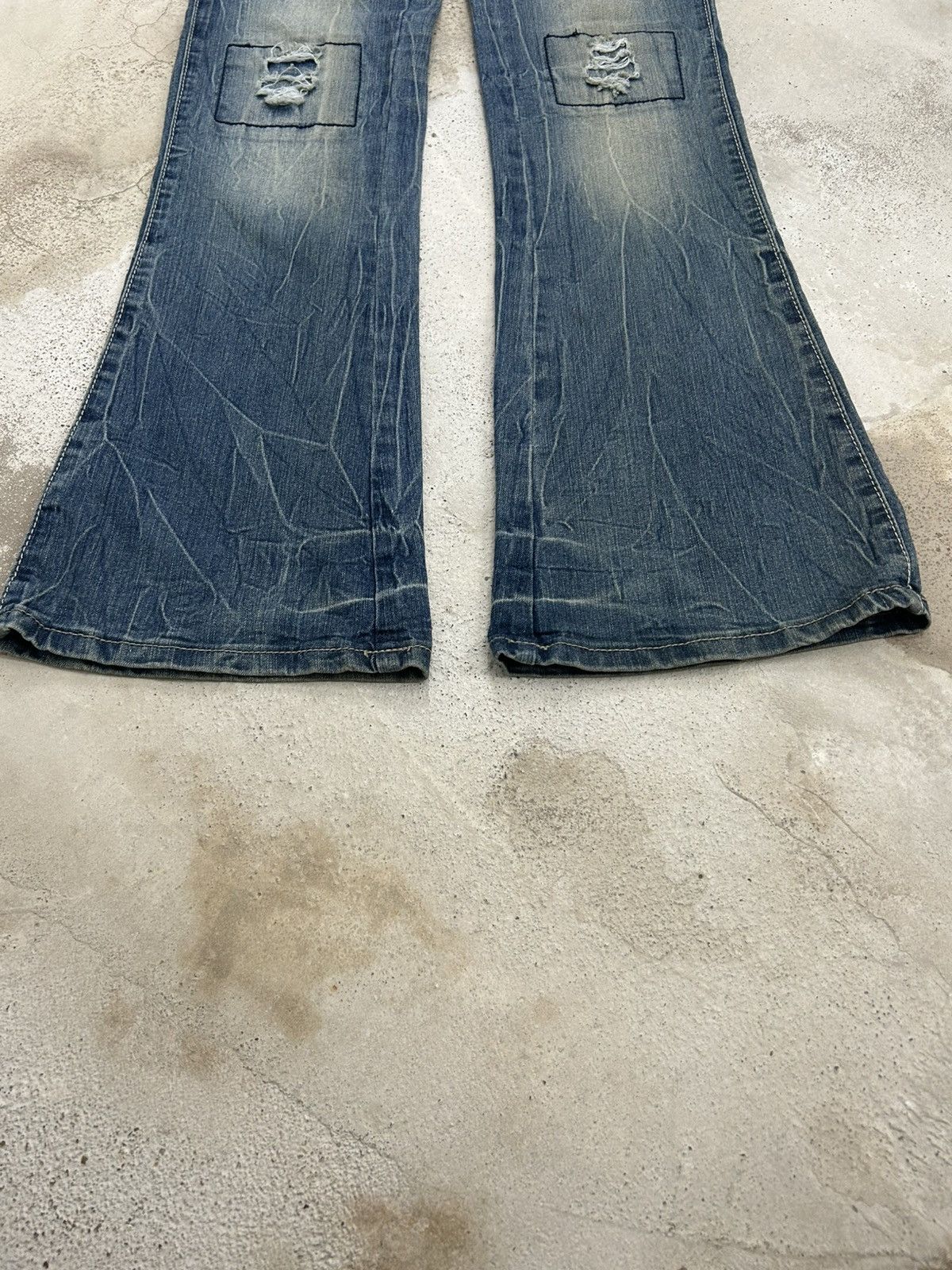 If Six Was Nine Flare Bongo Denim Japan Mud Washed Distress Emblishh Clawn Size US 31 - 4 Thumbnail