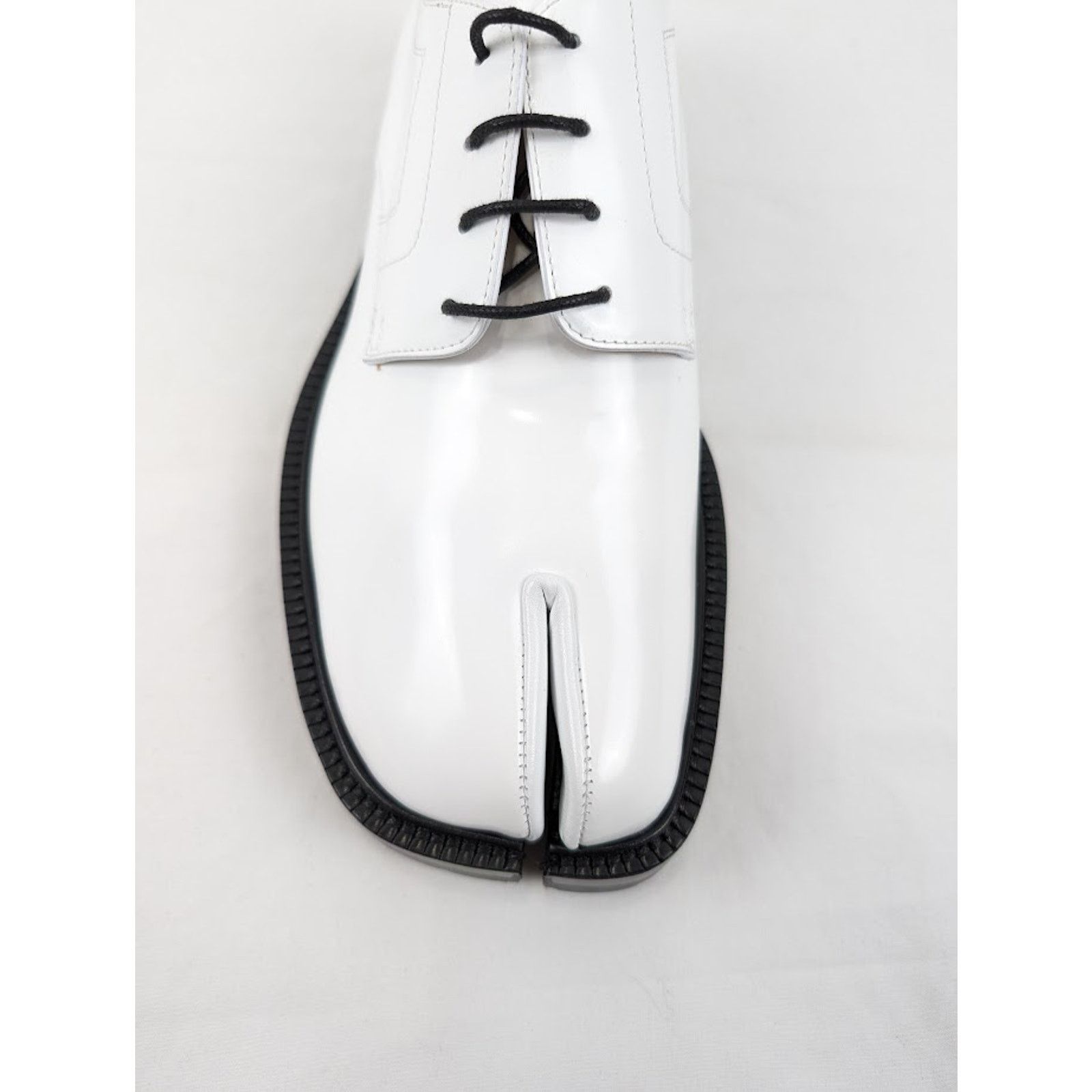 Maison Margiela o1rshd1 Laced Tabi Loafers in White Size US 11 / EU 44 - 6 Thumbnail