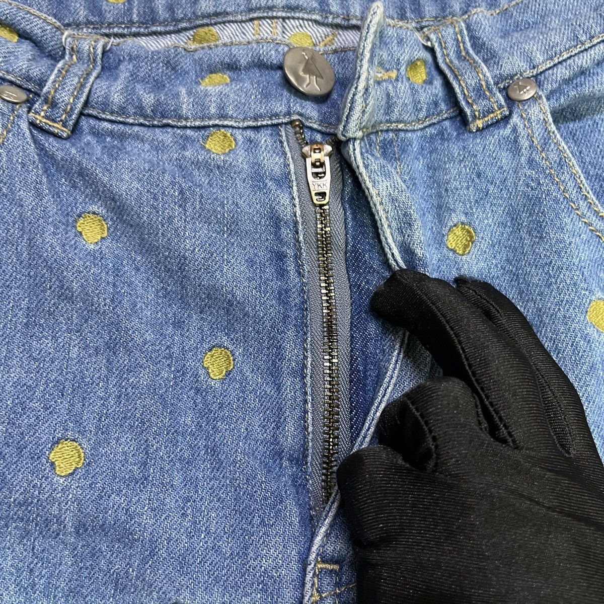 Japanese Brand Vintage Allover Polkadots Embroidered Jeans Size US 29 - 7 Thumbnail