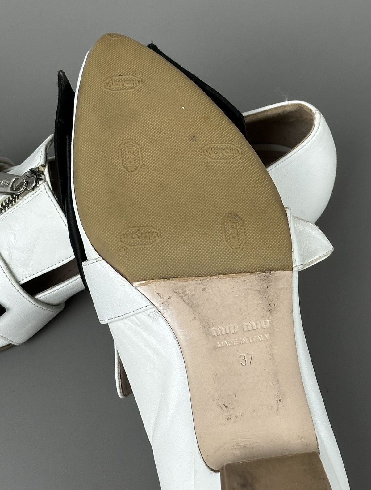 Miu Miu Miu Miu - Ballerinas Bow / Front Zipped Flats White Leather Size US 7 / IT 37 - 10 Thumbnail