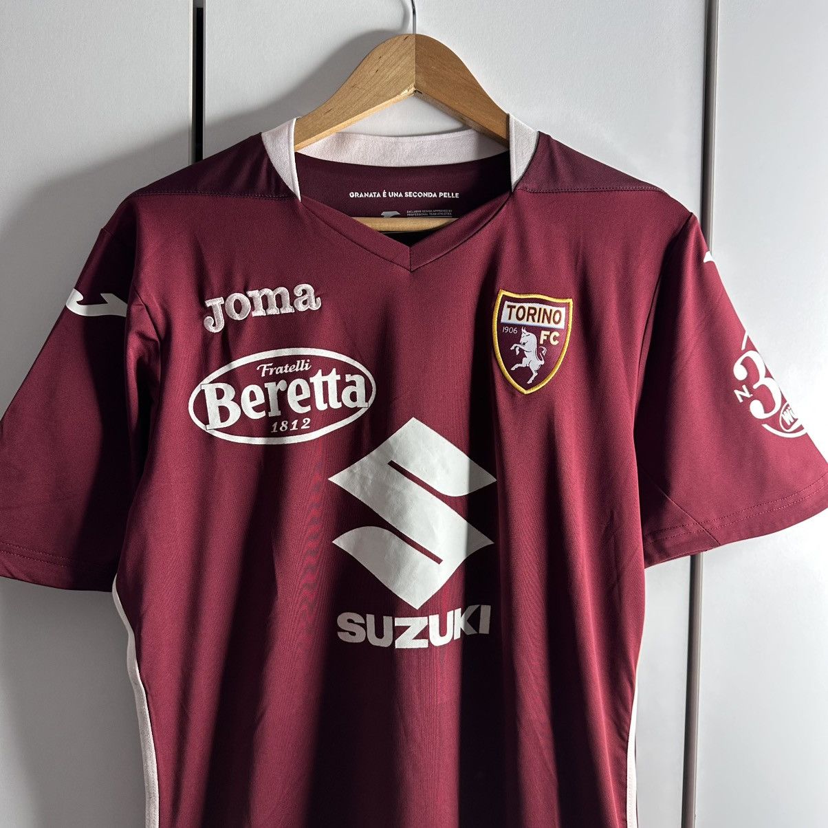 Joma TORINO 2020 2021 HOME FOOTBALL SHIRT SOCCER JERSEY JOMA Size US L / EU 52-54 / 3 - 2 Thumbnail