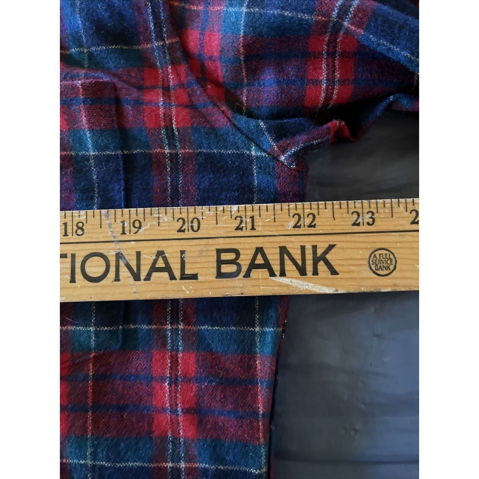 Pendleton Pendleton Vintage Men’s M Red Plaid LS Button Wool Flannel Size US M / EU 48-50 / 2 - 19 Thumbnail