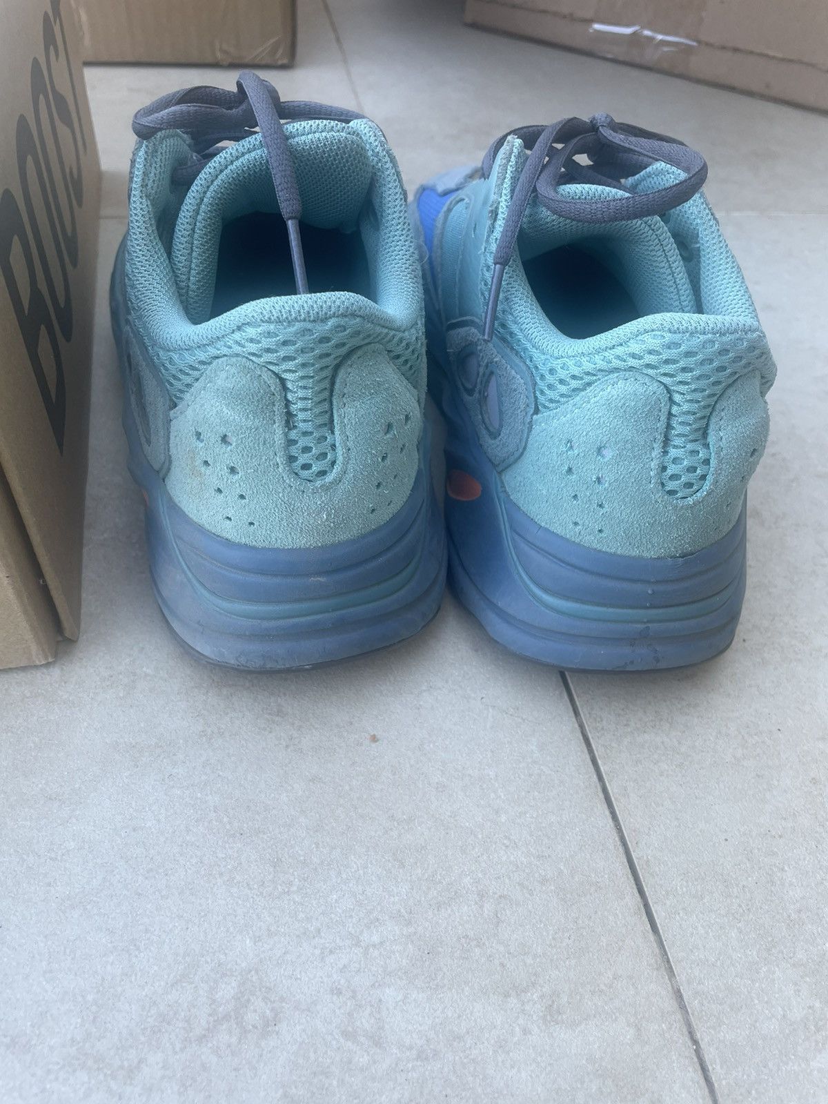 Adidas adidas Yeezy Boost 700 Faded Azure OG Box and Tags Size US 6.5 / EU 39-40 - 8 Thumbnail