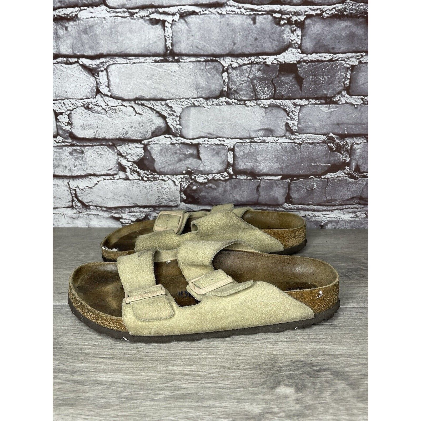 Birkenstock Birkenstock Arizona SOFT FOOTBED Beige Suede Leather Sandals Size US 10 / IT 40 - 1 Thumbnail