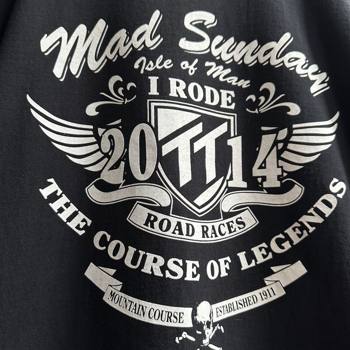 Vintage Vintage Isle of Man TT Moto Racing T-Shirt Size US XL / EU 56 / 4 - 5 Thumbnail