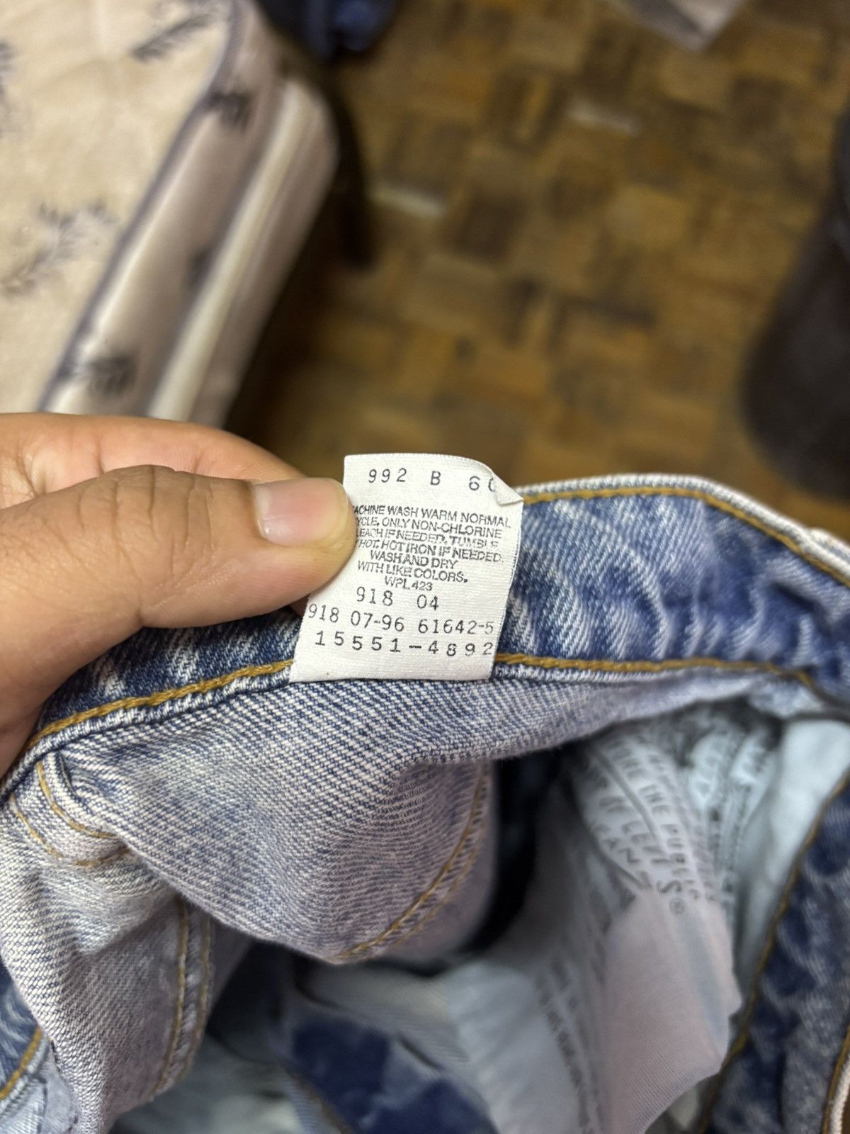 Jean × Levi's × Vintage Vintage Levis 90’s 551 Relaxed Fit Tapered Leg (Size 31) Size US 38 / EU 54 - 9 Thumbnail