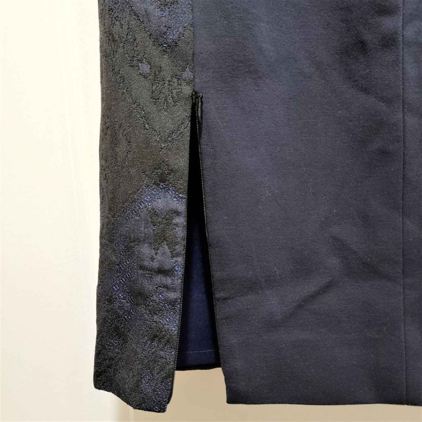 Elie Tahari Elie Tahari Side Split Lace Overlay Pencil Skirt 2 Size 26" / US 2 / IT 38 - 10 Thumbnail