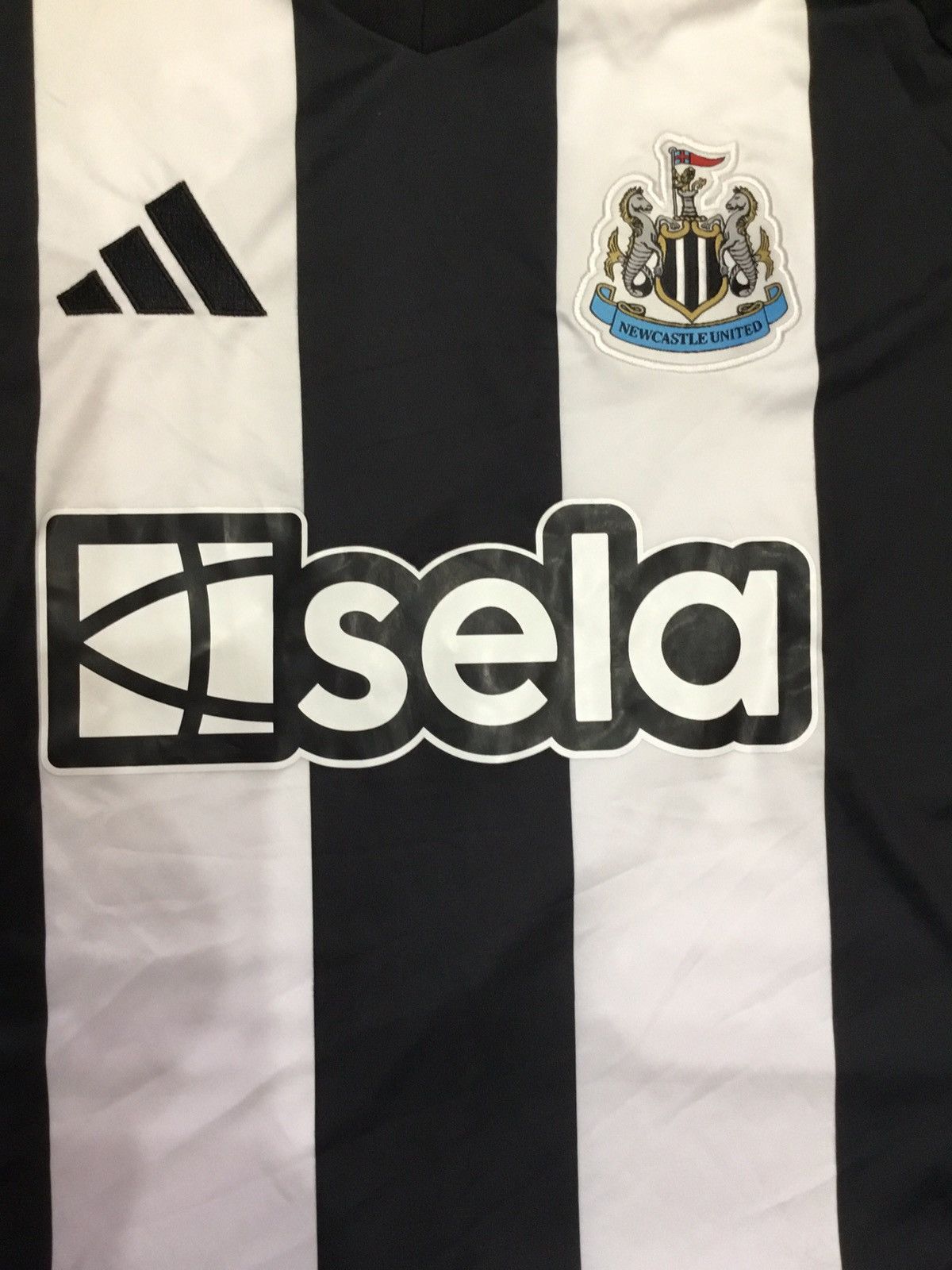 Adidas Joelinton Signed Newcastle 25/26 Shirt ( With Proof) Size US L / EU 52-54 / 3 - 4 Thumbnail
