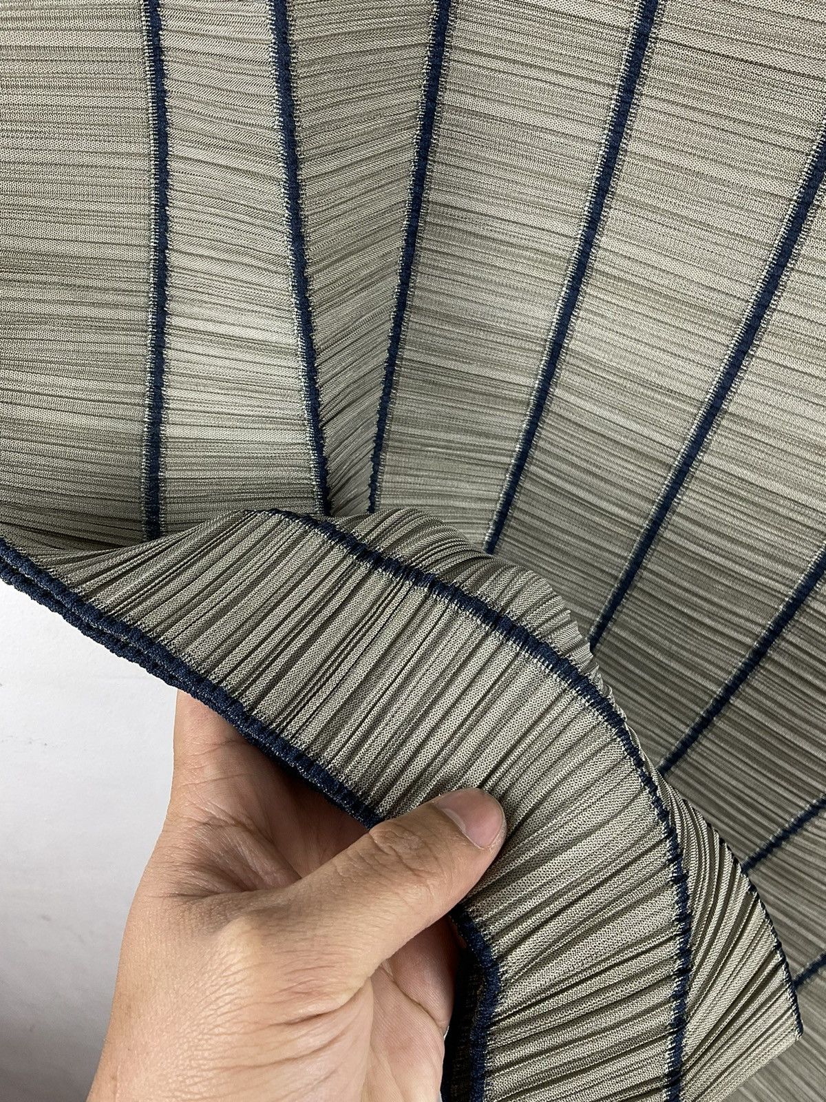Issey Miyake Issey Miyake Pleats Please Pleated Top Size M / US 6-8 / IT 42-44 - 8 Thumbnail