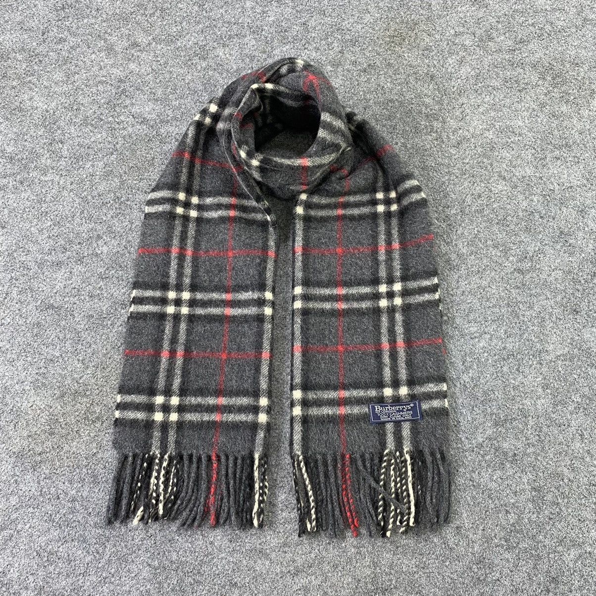 Burberry × Vintage Burberry Muffler / Scarf / Neckwear - T1339 Size ONE SIZE - 1 Thumbnail