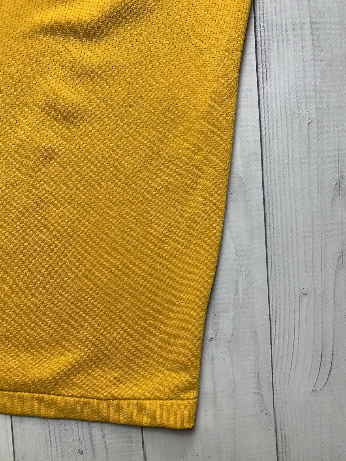 Vintage Vintage Nike Arsenal soccer jersey yellow size XS logo Size US XS / EU 42 / 0 - 11 Thumbnail