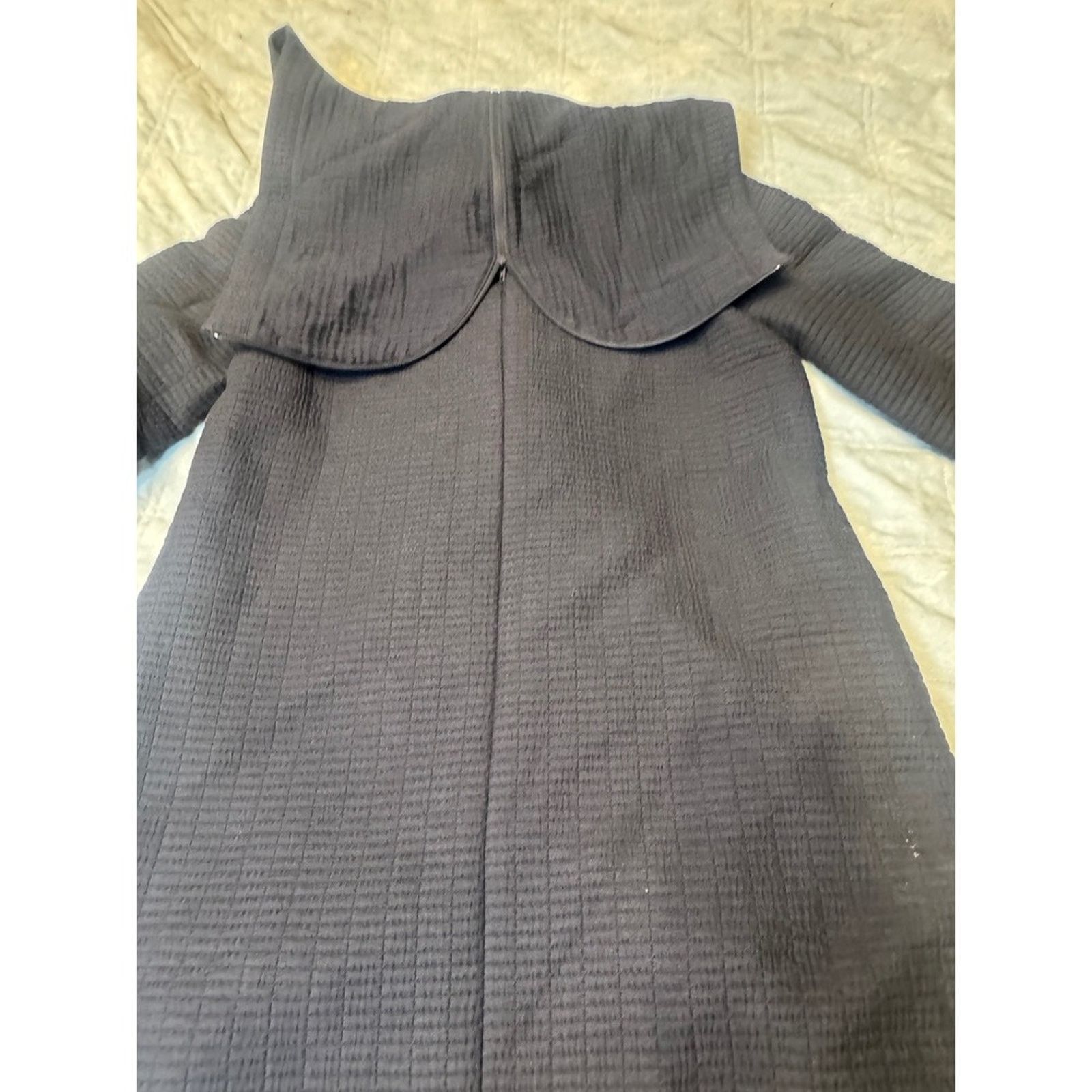 Issey Miyake Heart Art Textured Wool Hooded Coat — Issey Miyake Line Size M / US 6-8 / IT 42-44 - 8 Thumbnail