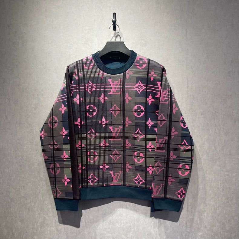 Louis Vuitton Louis Vuitton Full logo pullover sweatshirt Size US XL / EU 56 / 4 - 1 Thumbnail