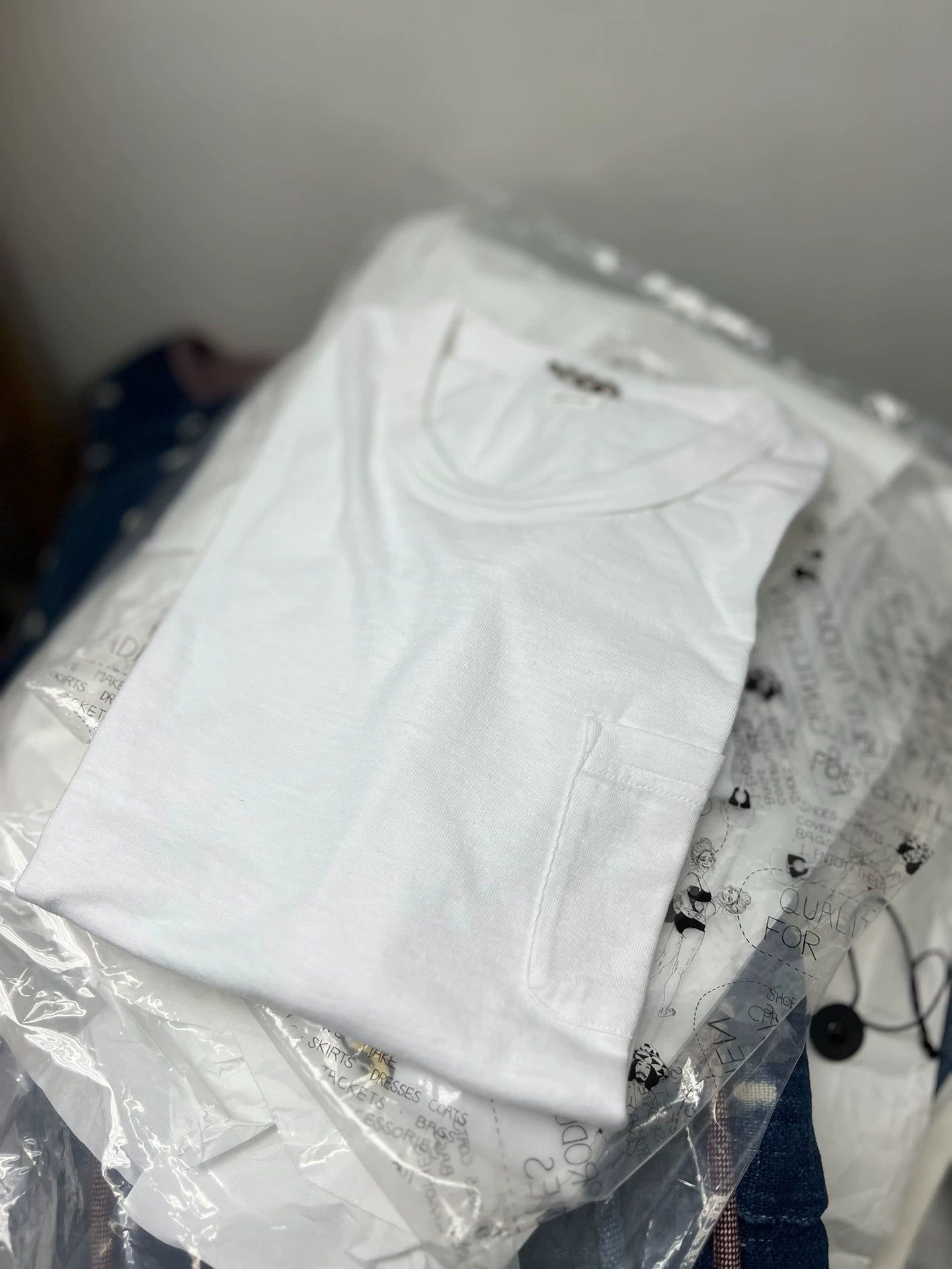 Visvim Visvim Jumbo Tee Pocket Tenugui Cotton Size US S / EU 44-46 / 1 - 5 Thumbnail