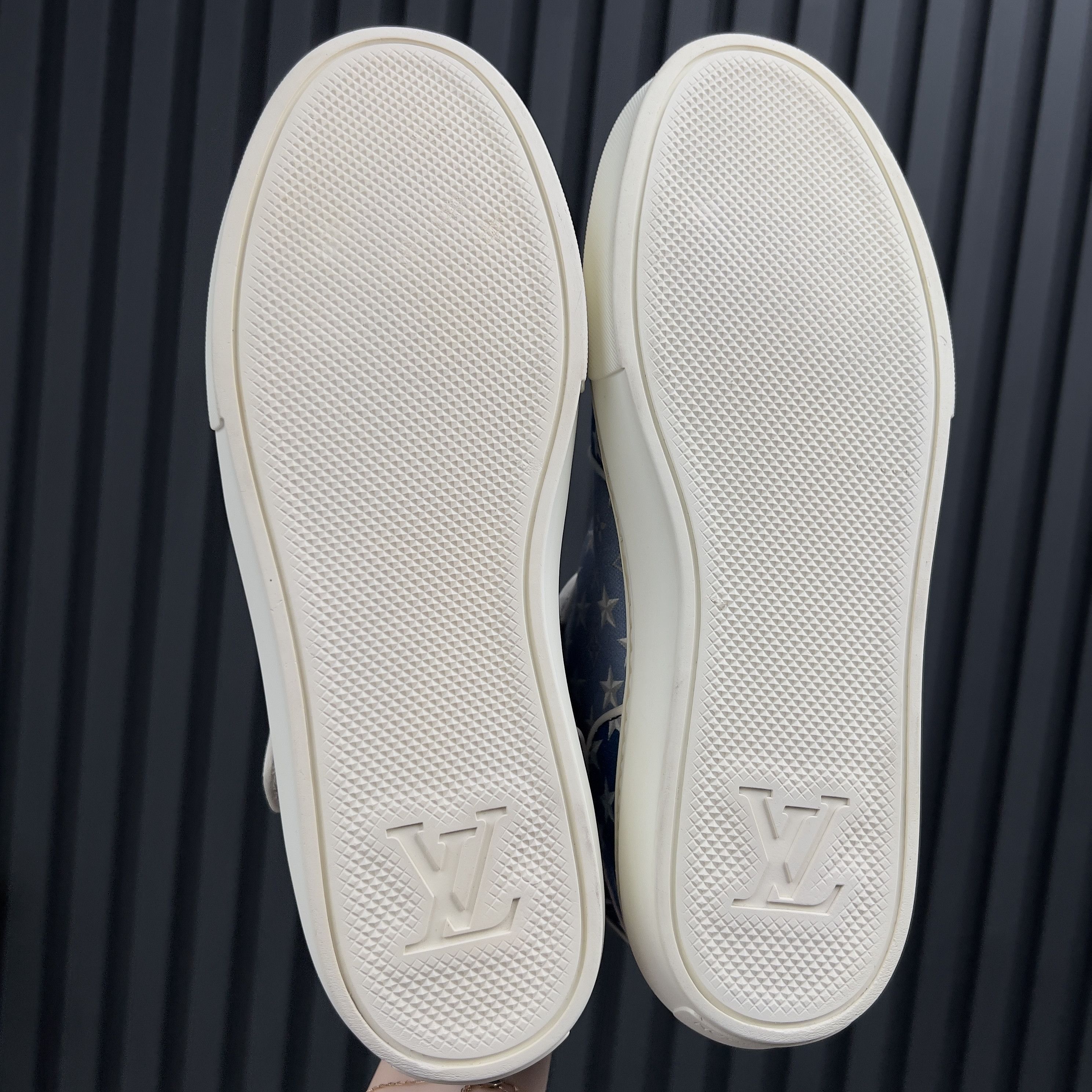 Louis Vuitton Louis Vuitton Acapulco Stars Monogram Sneaker Canvas Size US 8.5 / EU 41-42 - 10 Thumbnail