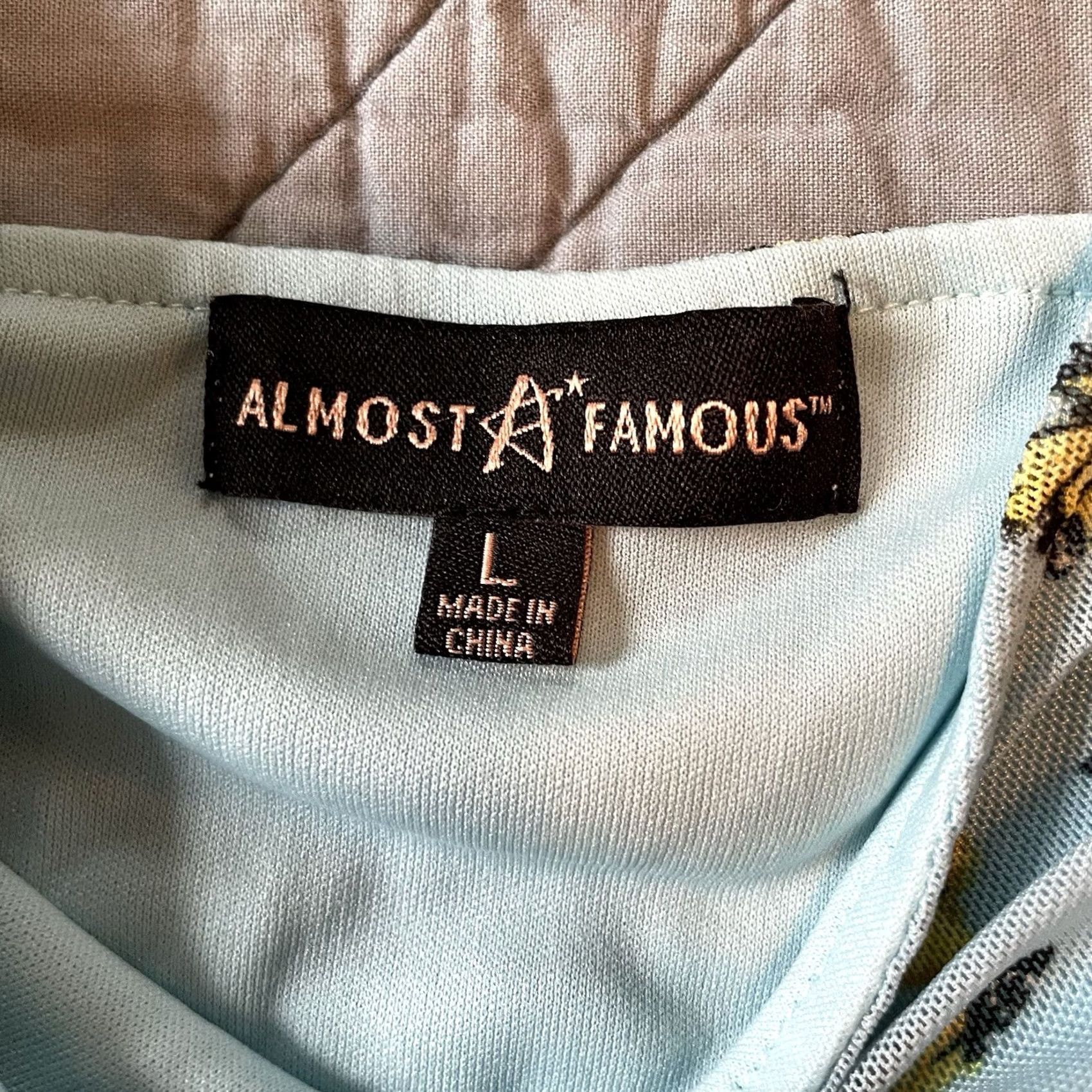 Almost Famous Almost Famous Y2K Blue Butterfly Scrunch Spaghetti Strap Top Women Sz L Tank Sleeveless Camisole Size L / US 10 / IT 46 - 4 Thumbnail