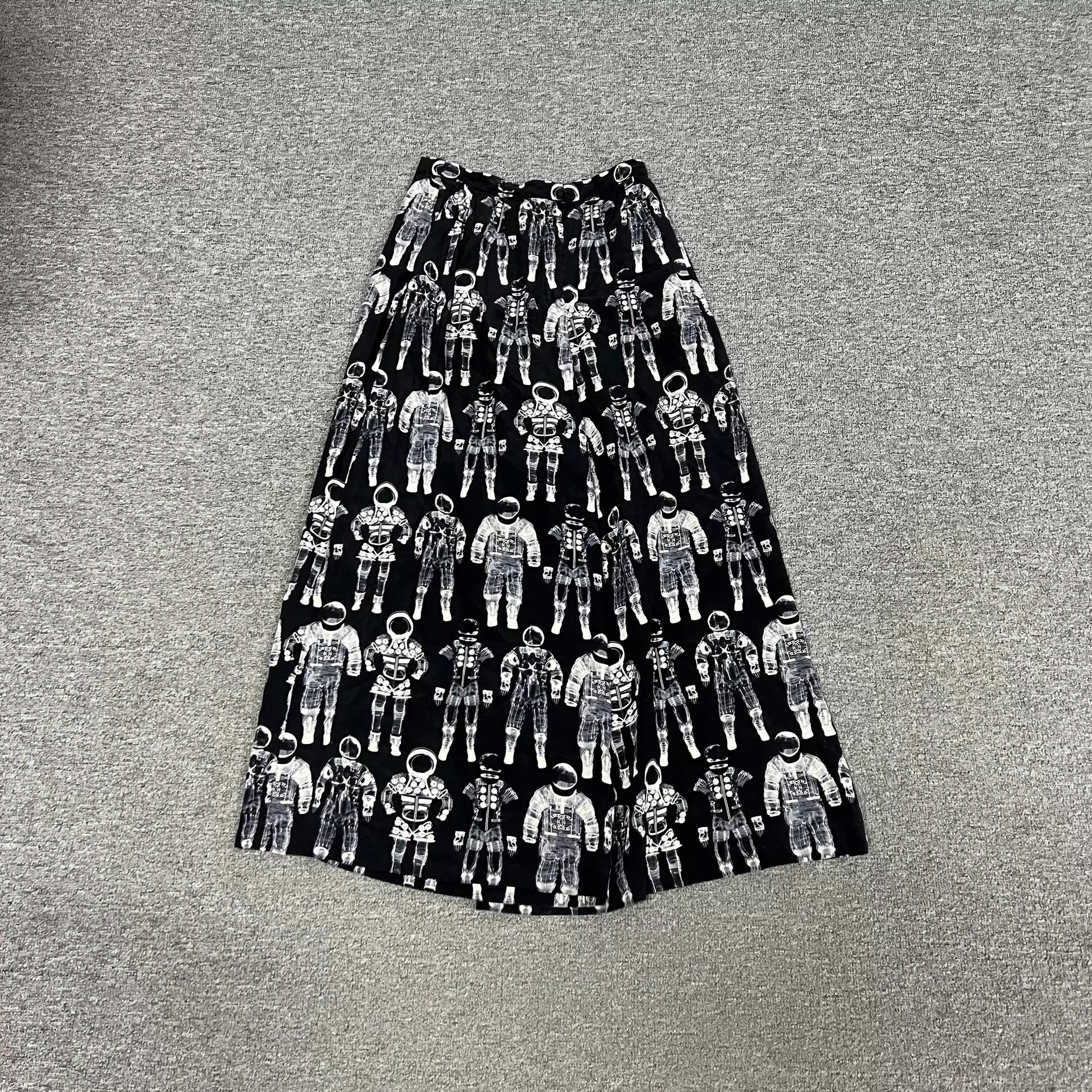Chanel Chanel Runway Robot Print Wide-leg Pants 34 99 New Size 25" / US 0 / IT 36 - 1 Thumbnail