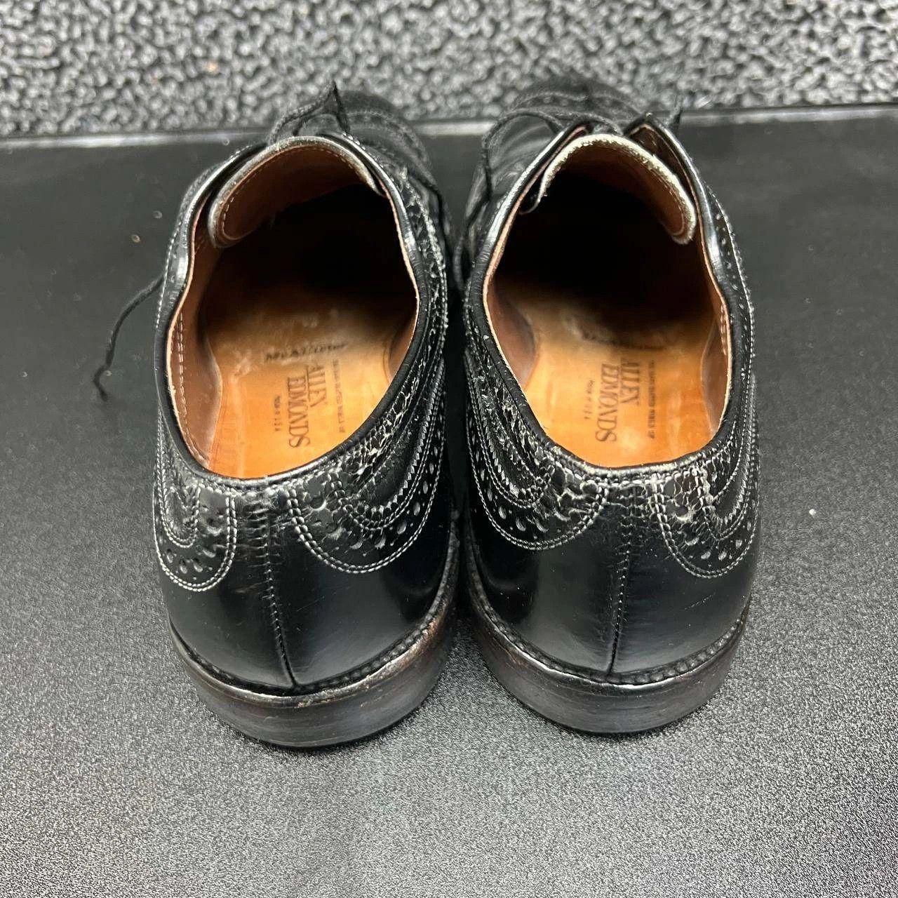 Allen Edmonds Allen Edmonds McAllister Dress 10 D Leather Oxford 47276 Size US 10 / EU 43 - 7 Thumbnail