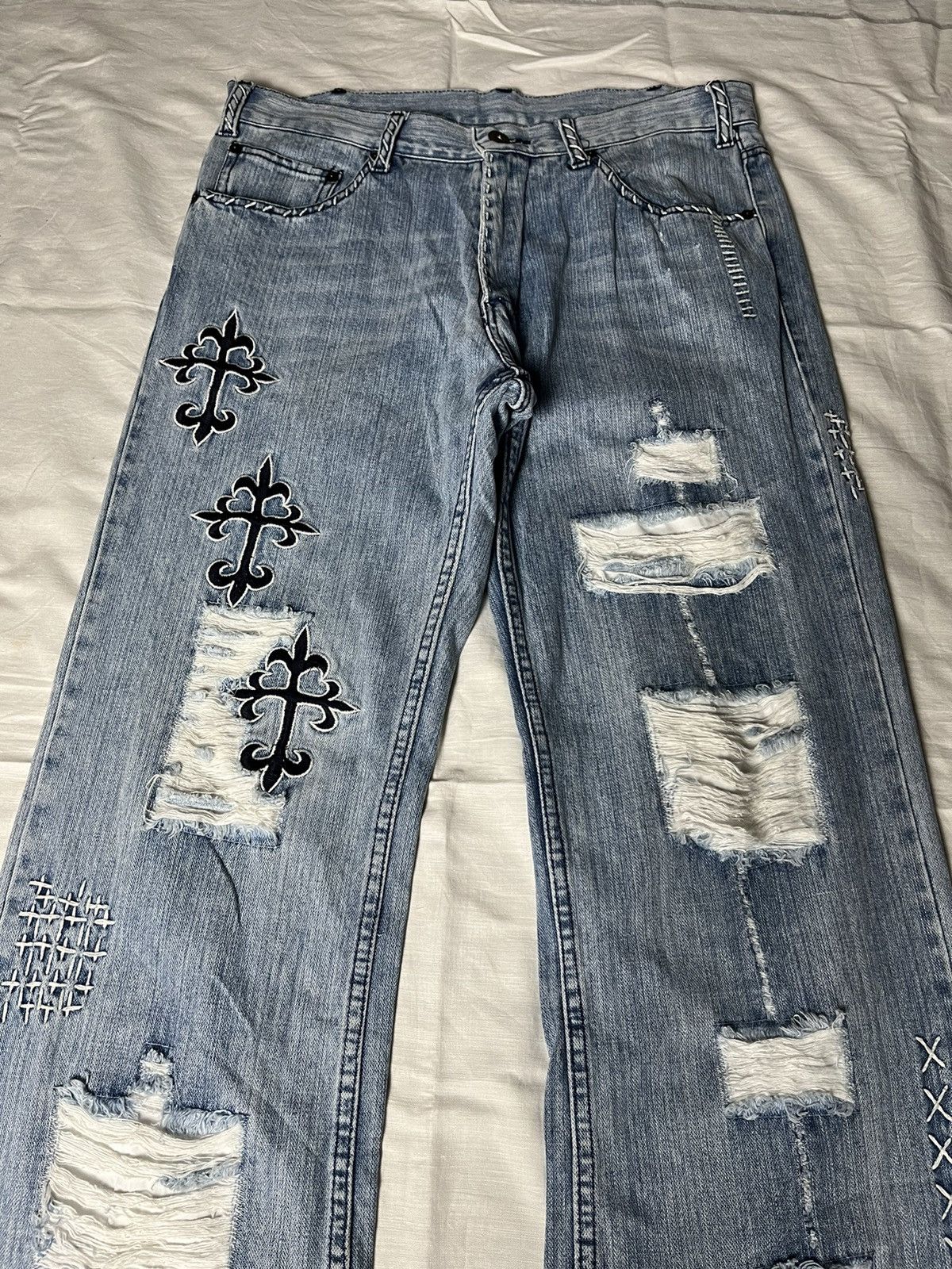 If Six Was Nine 33" Distressed Denim Embroidary Patches Jeans Size US 33 - 6 Thumbnail