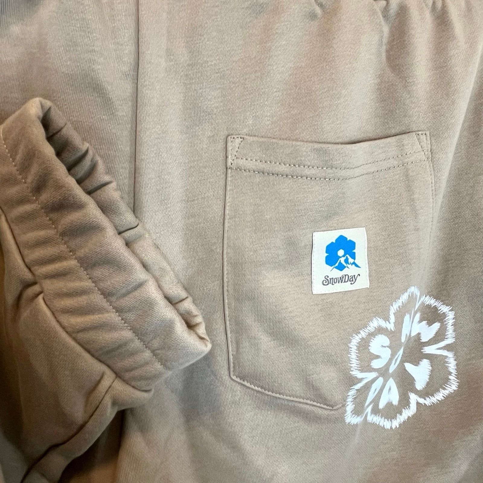 Snowday •NWT• Snowday Worldwide Tan Sweatpants • Mens Medium Size US 32 / EU 48 - 6 Thumbnail
