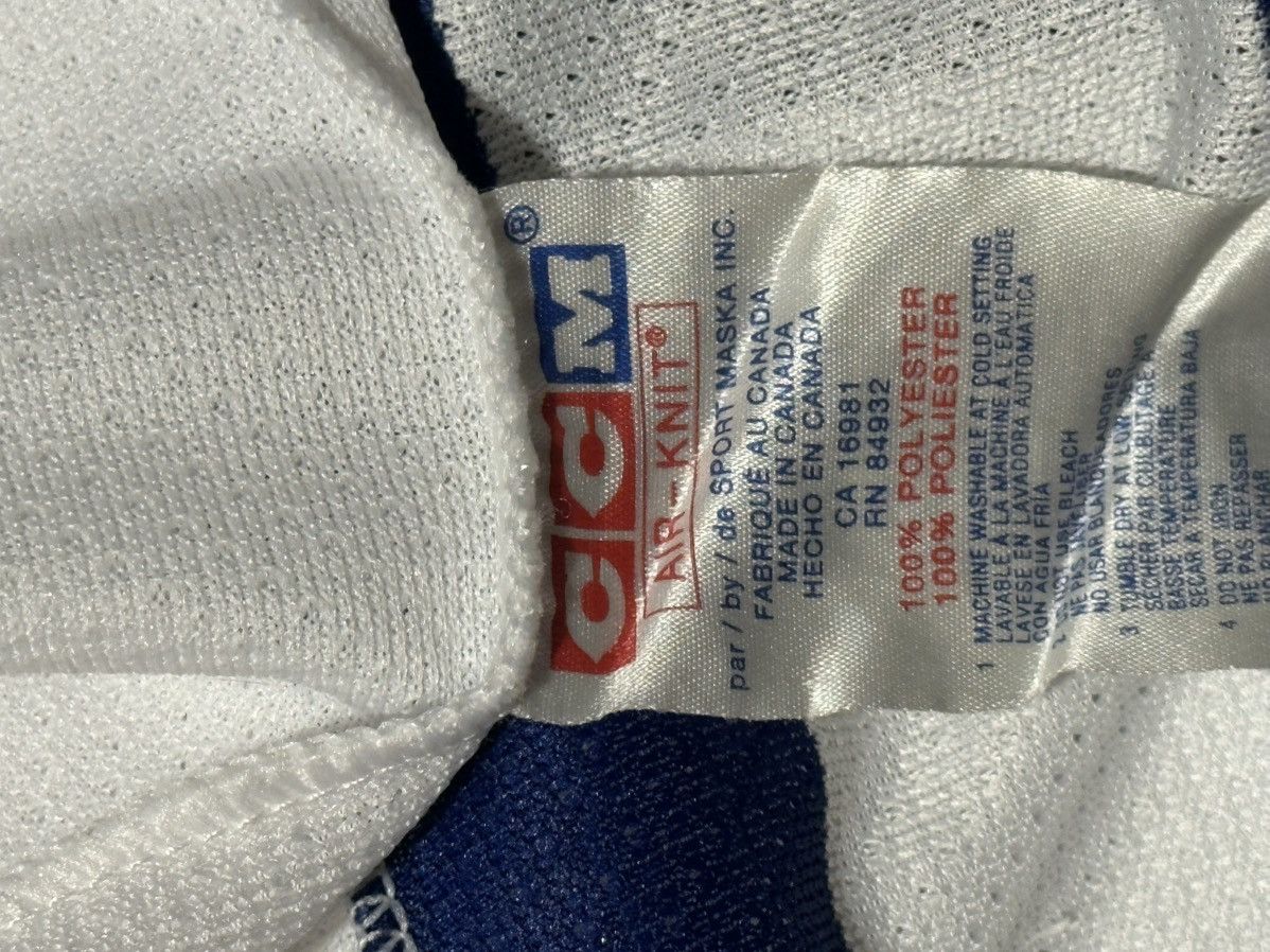 Ccm Vintage Toronto Maple Leafs NHL Hockey CCM Jersey Size US XL / EU 56 / 4 - 5 Thumbnail