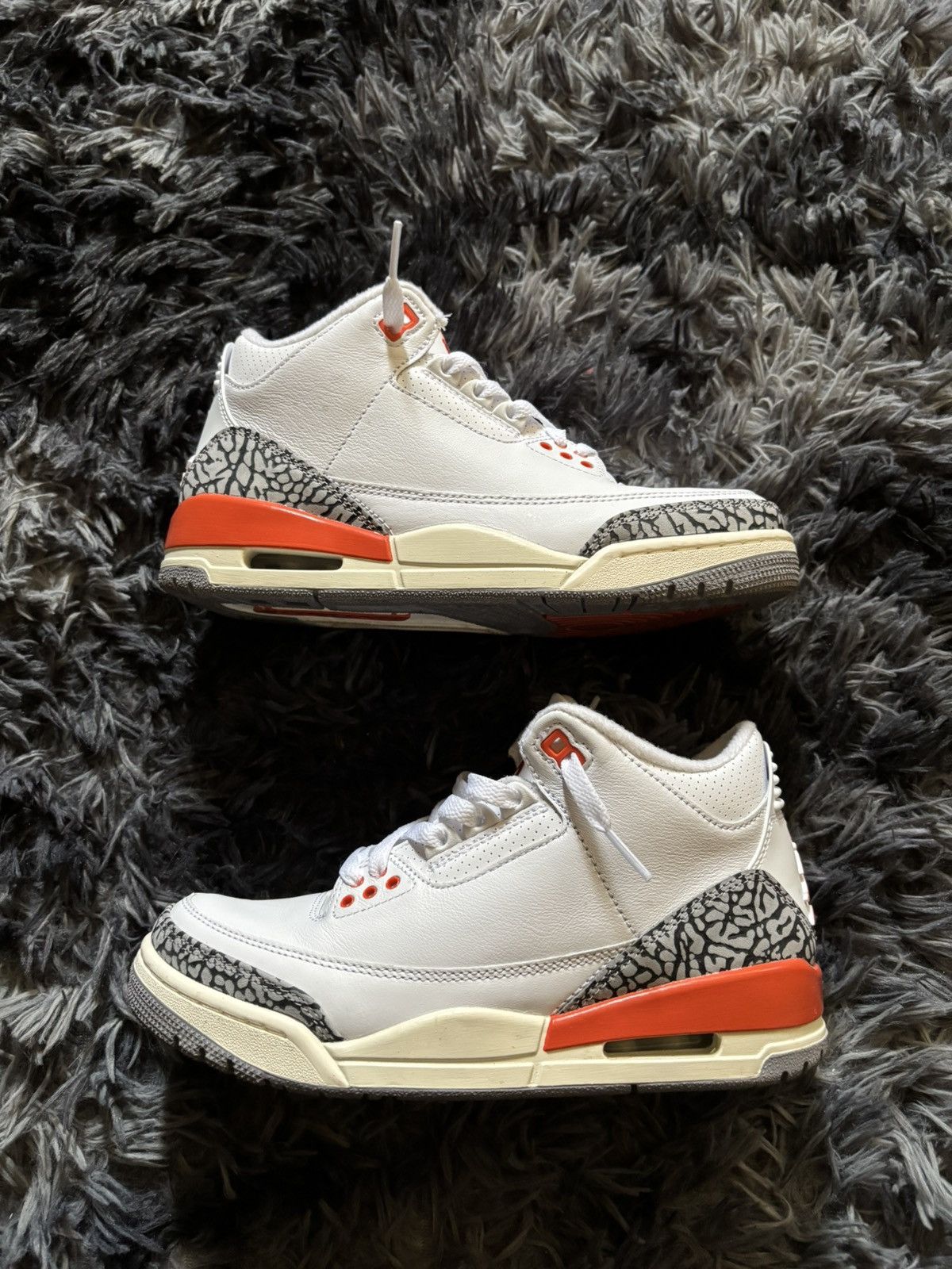 Jordan Brand Jordan Retro 3 “Georgia Peach” Size US 5.5 / EU 38 - 1 Thumbnail