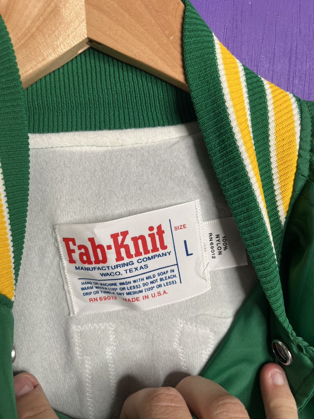 Vintage Vintage 80s Baylor university satin style jacket Size US L / EU 52-54 / 3 - 4 Thumbnail