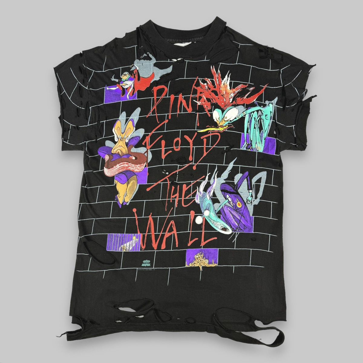 Band Tees Vintage 1982 Pink Floyd ‘The Wall’ Winterland AOP T Shirt Size US XL / EU 56 / 4 - 2 Thumbnail