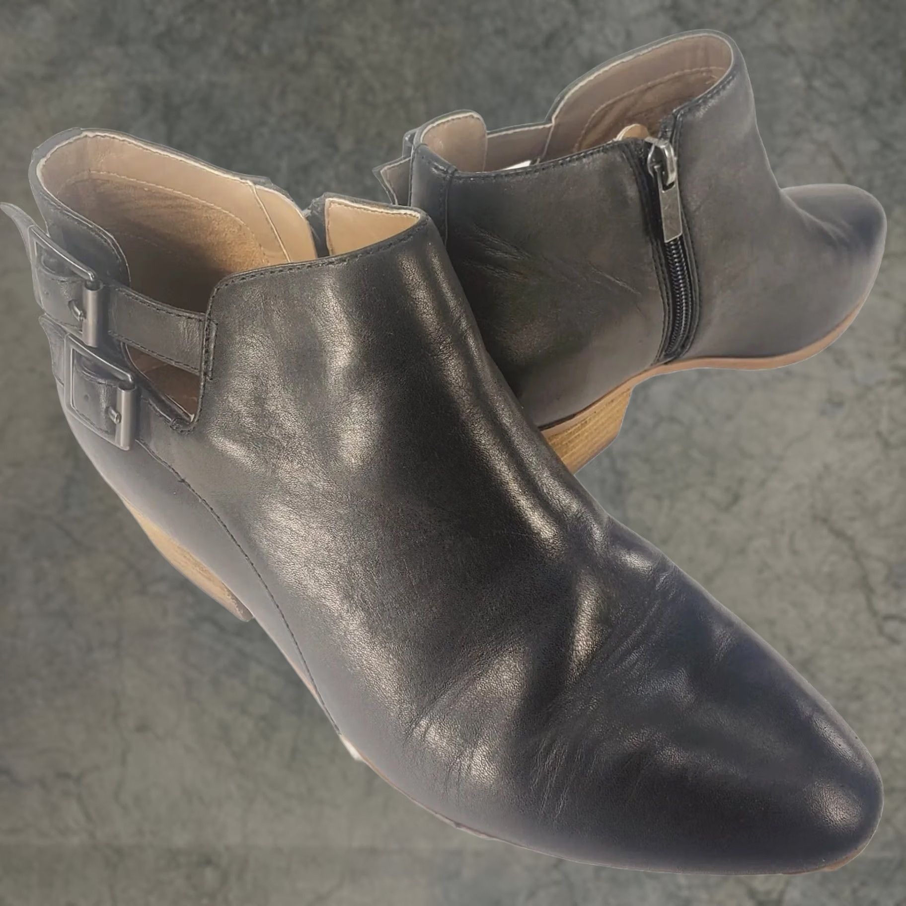 Clarks Clarks Collection Black Leather Ankle Booties Women's 8.5M Almond Toe Side Zip Straps 20701 Size US 9 / IT 39 - 1 Thumbnail