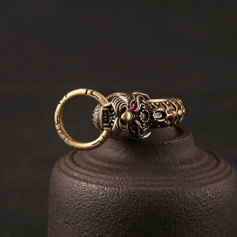 Other Red Eyes Dragon Keyring Lobster Clasps Keychain Waist Buckle Size ONE SIZE - 3 Thumbnail