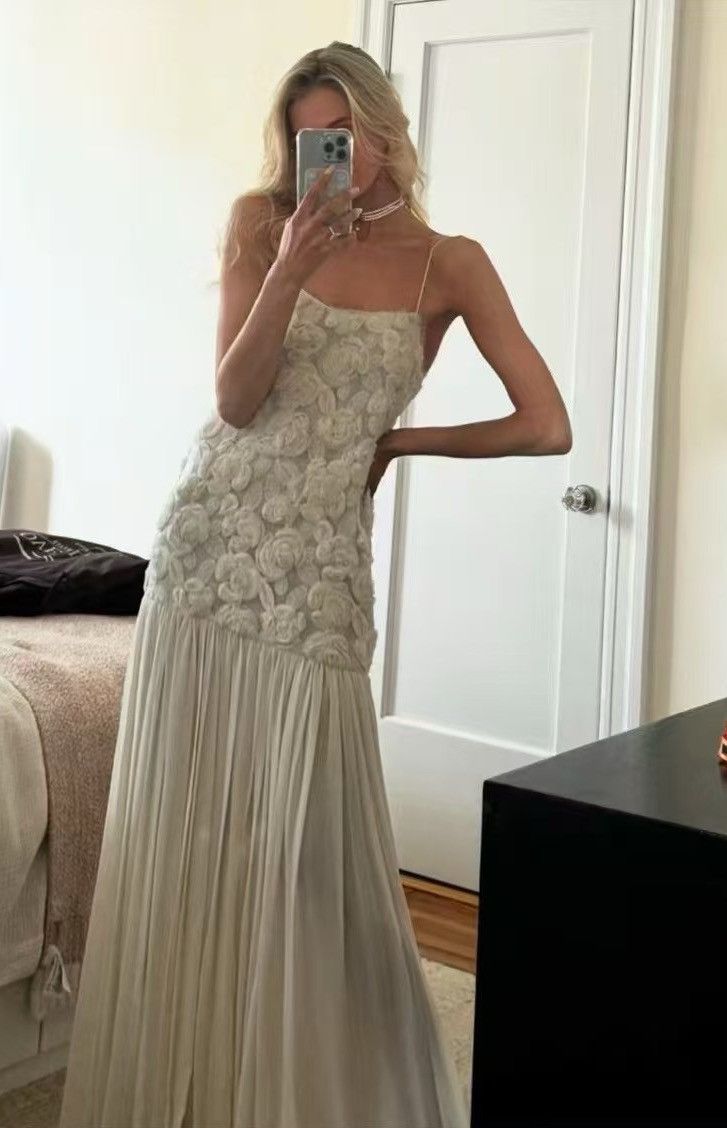 ALEXIS Alexis Floral White Maxi Dress Size S / US 4 / IT 40 - 3 Thumbnail