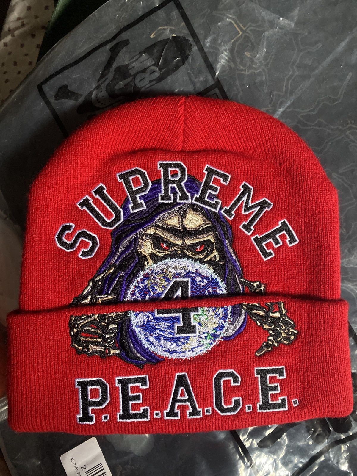 Supreme Supreme beani 4 PEACE Size ONE SIZE - 1 Thumbnail
