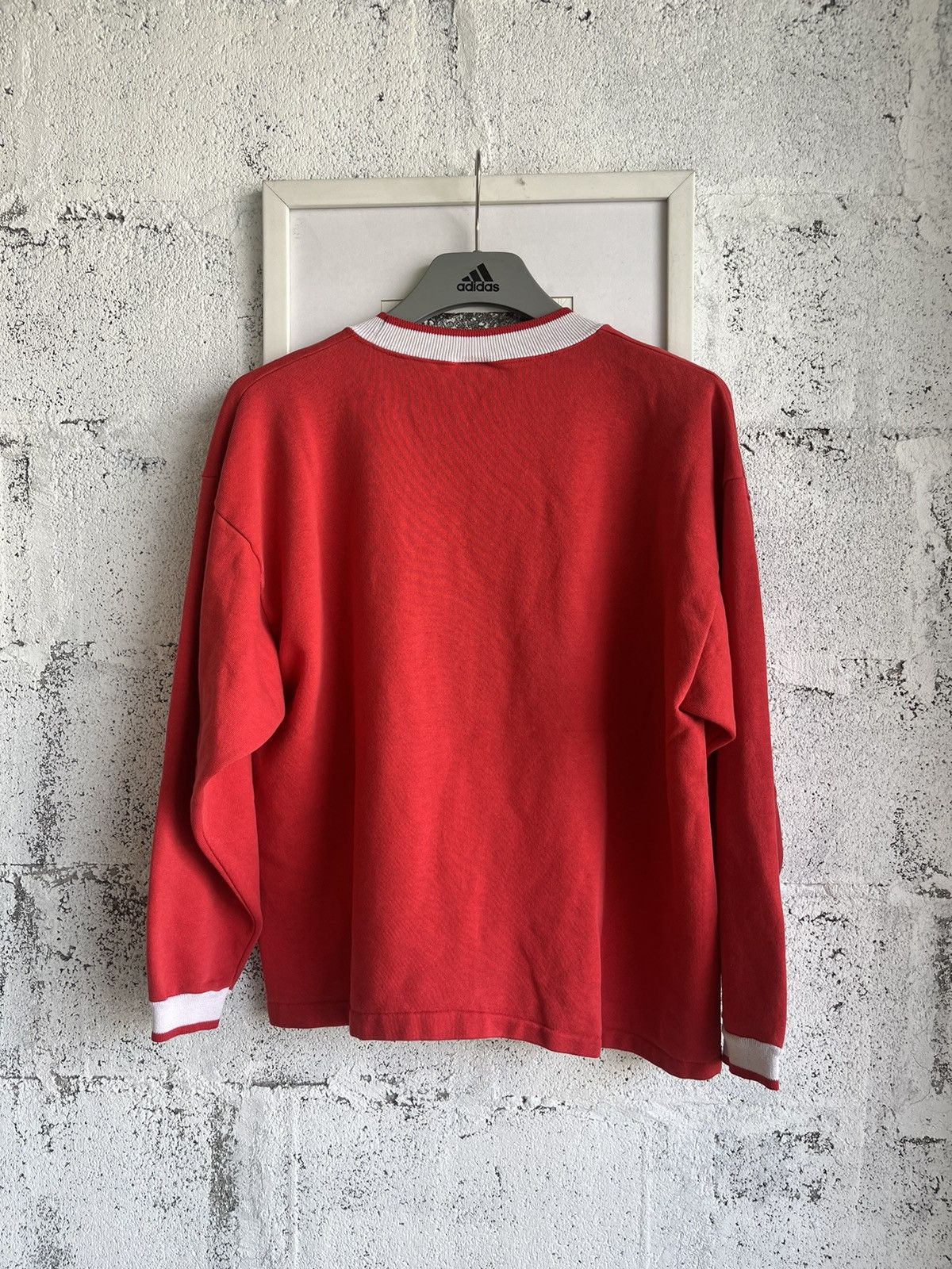 Vintage GUESS Sweater 1988’s Big logo