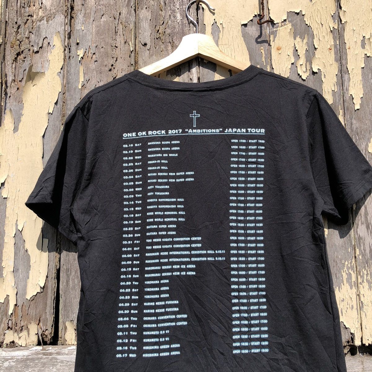 Band Tees Vintage y2k Ambitions Japan Tour 2017 Tshirt Size US M / EU 48-50 / 2 - 9 Thumbnail