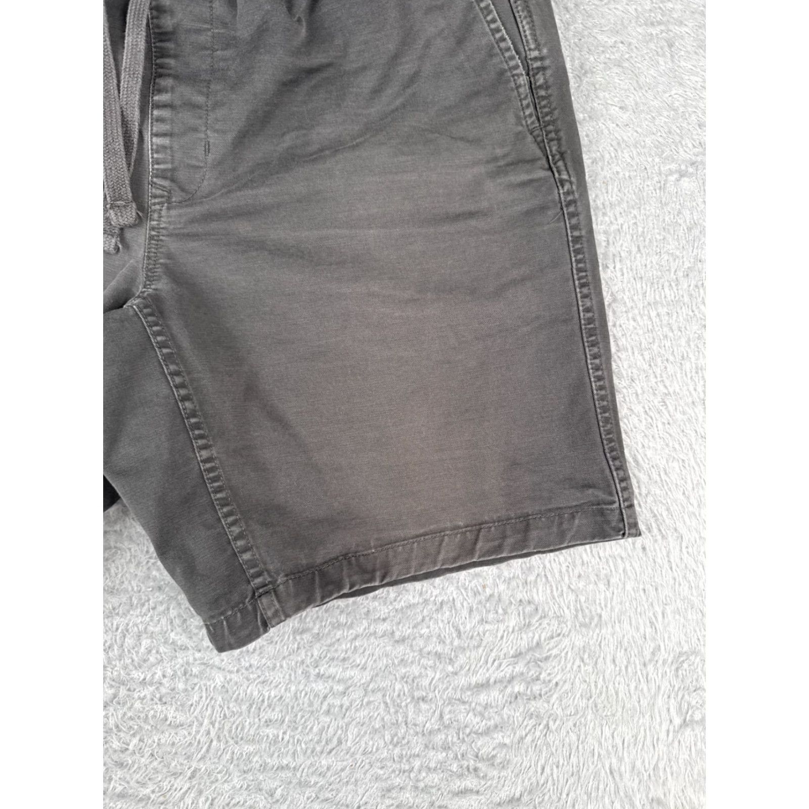 The North Face The North Face Shorts Men Medium Gray Cotton Blend Elastic Waist Drawstring 36x9 Outdoor Mens Size US 31 - 2 Thumbnail