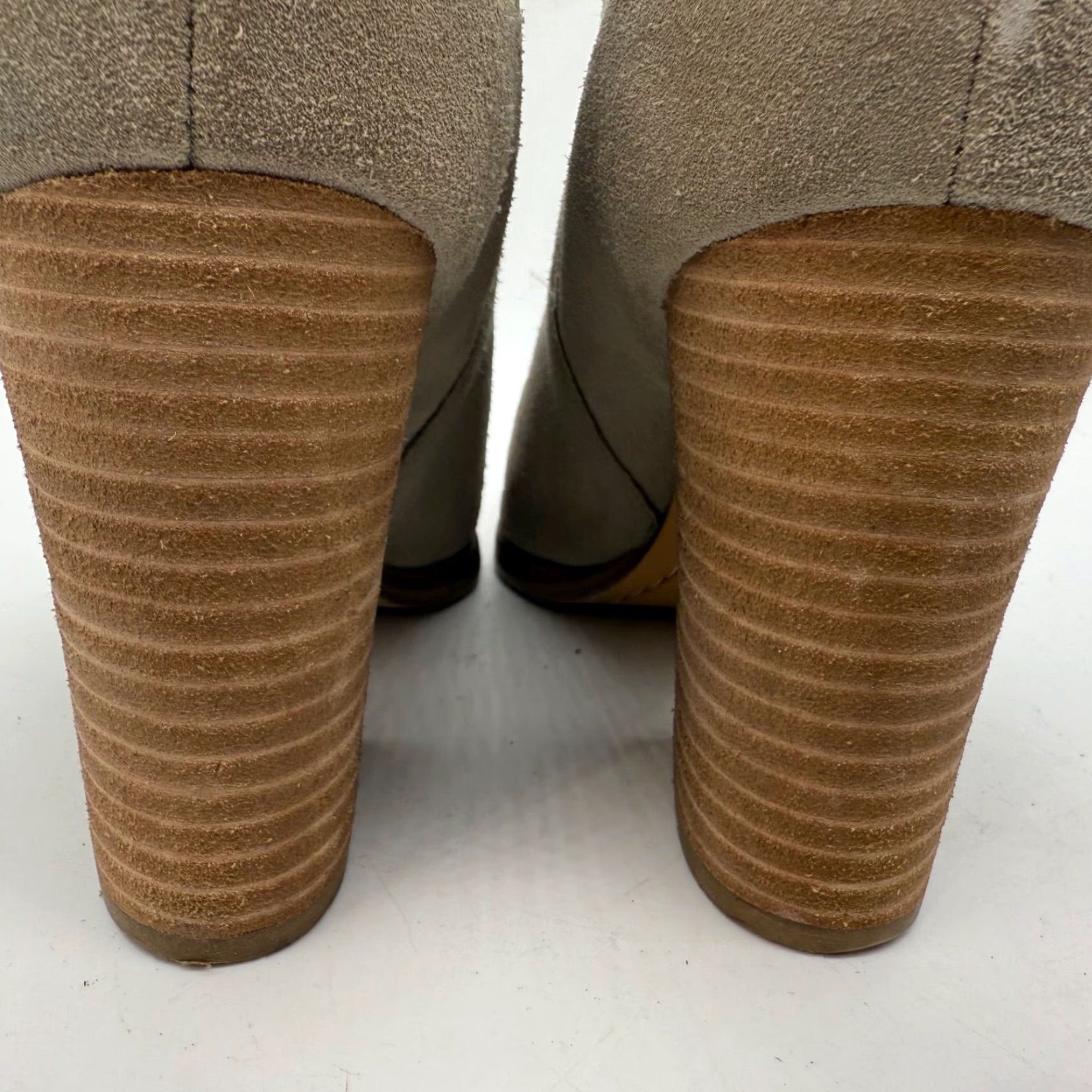 Marc Fisher Marc Fisher Womens Bootie Suede Gray Pointed Toe Block Heel Ankle Bootie Sz 7 Size US 7 / IT 37 - 7 Thumbnail