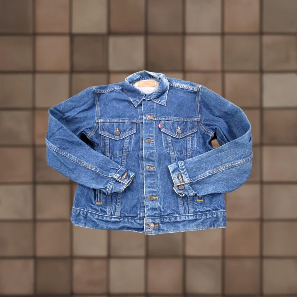 Levi's VINTAGE Levi's Jacket Mens 40 Blue Denim Trucker 70506 Red Tab 90s USA Denim Jacket Mens 40 Blue Size US 40 / EU 56 - 1 Thumbnail